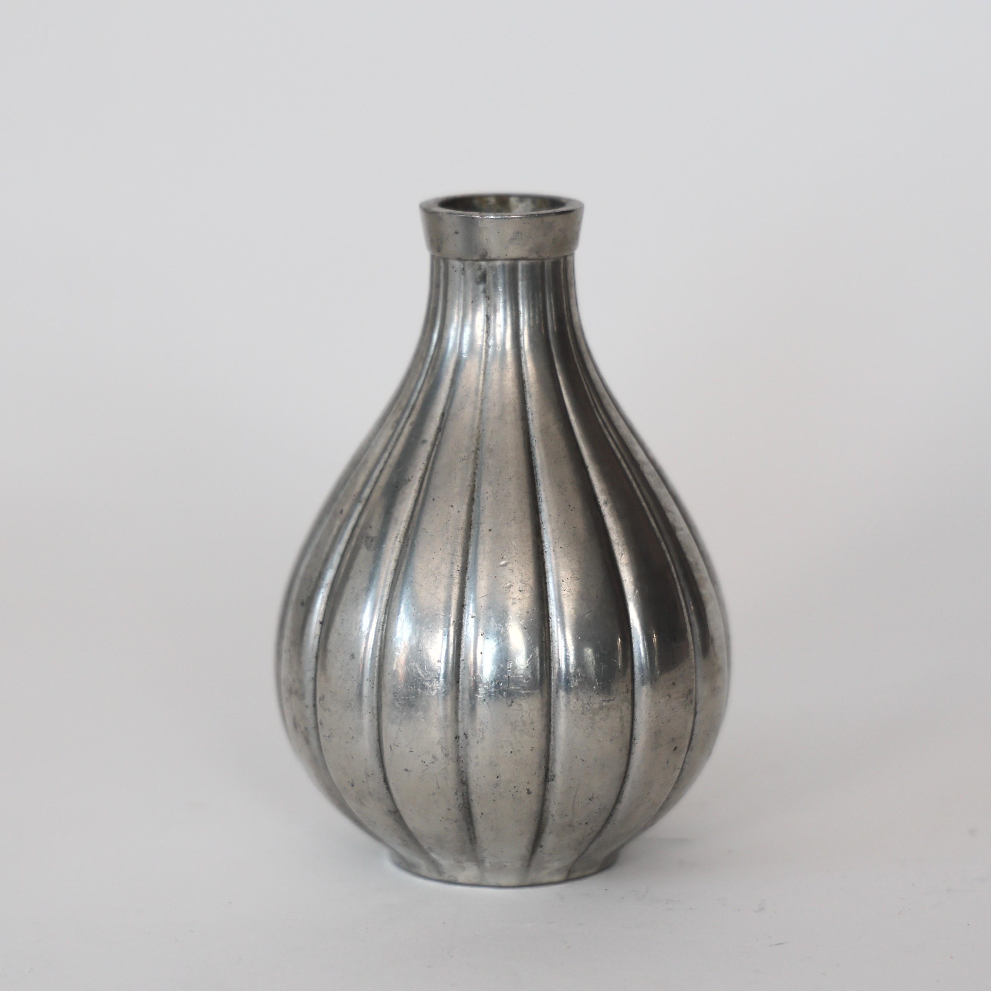Vaso in peltro di Just Andersen, anni '1950, Danimarca in vendita 1