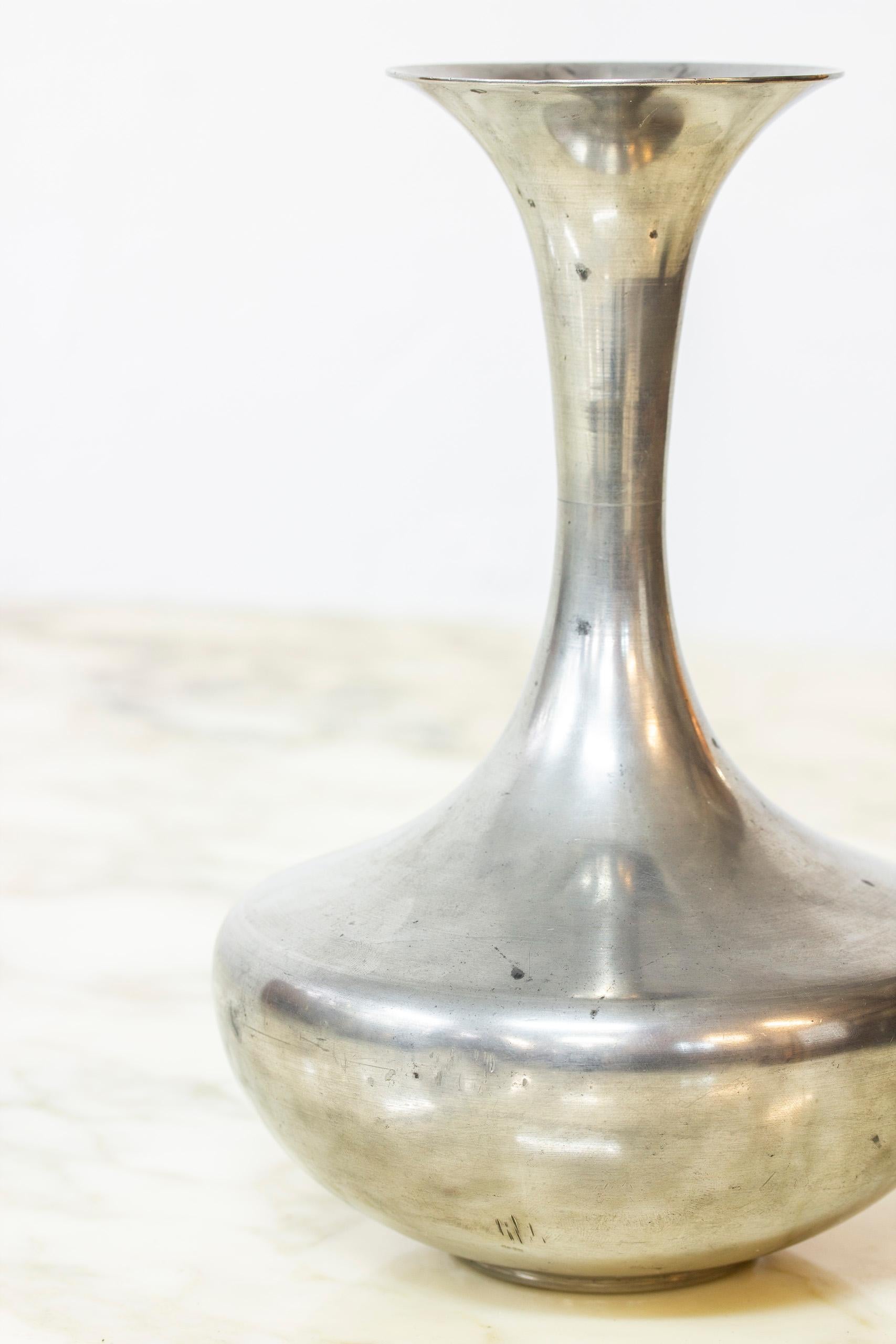 cg glass vase