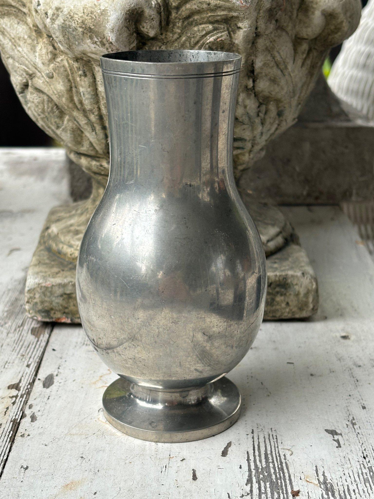 Art Deco Pewter Vase, Produced by Fabrikaktiebolaget Kronsilver (FAK), Swedis Modern 1933 For Sale