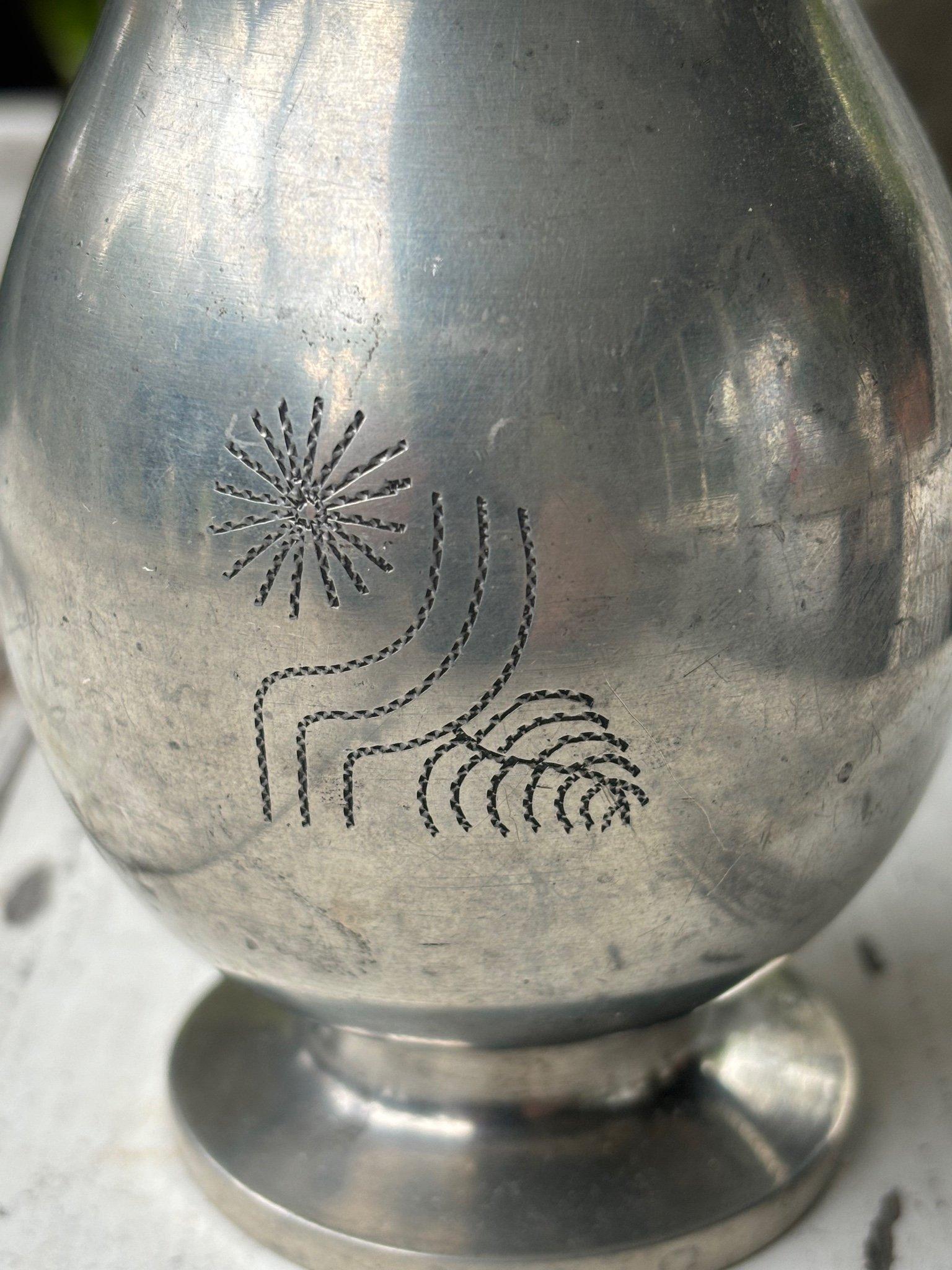 Pewter Vase, Produced by Fabrikaktiebolaget Kronsilver (FAK), Swedis Modern 1933 In Good Condition For Sale In Stockholm, SE