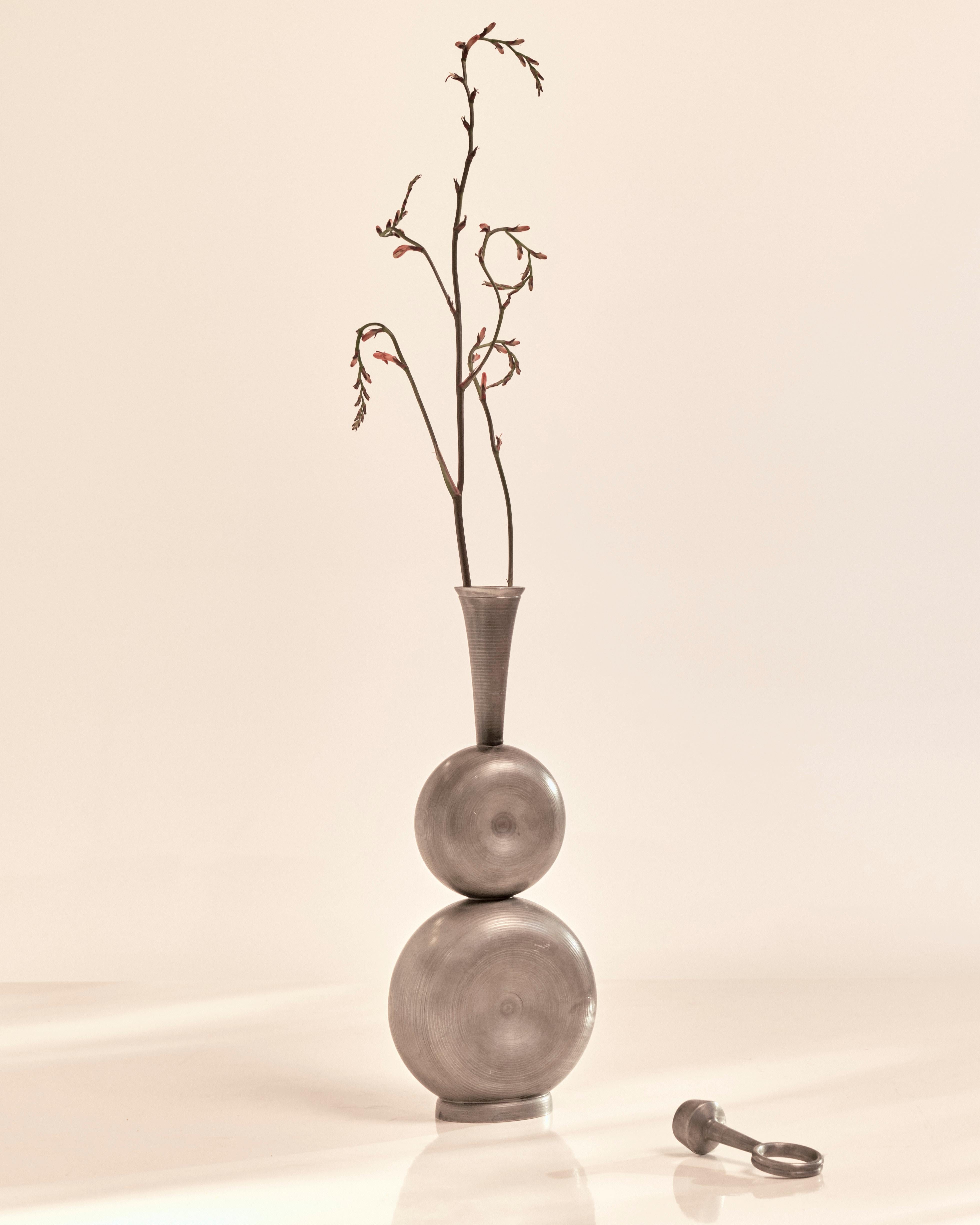 Metà XX secolo Vaso in peltro di Gunnar Havstad in vendita