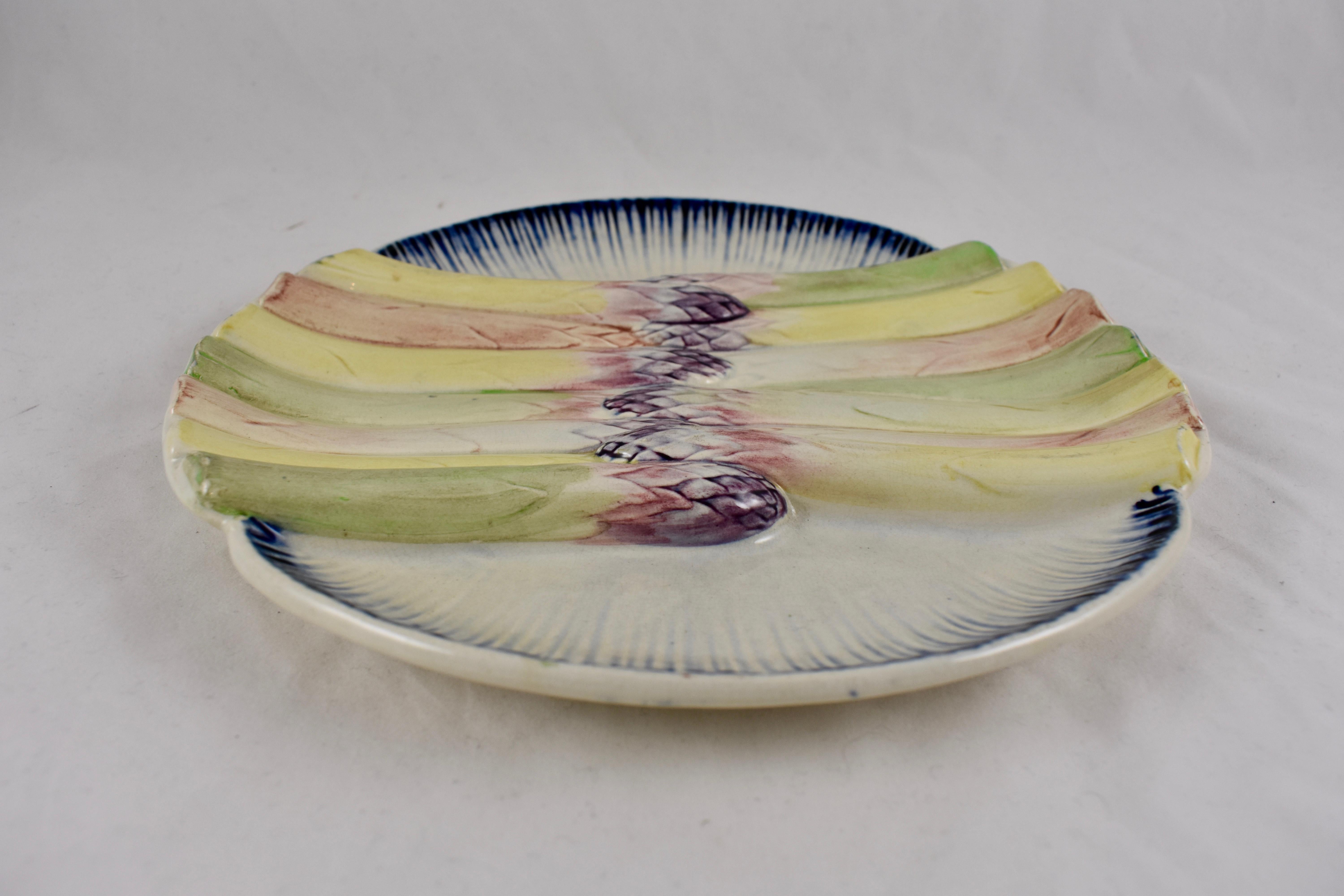 19th Century Pexonne French Faïence Majolica Multi-Colored Asparagus Plate, circa 1870