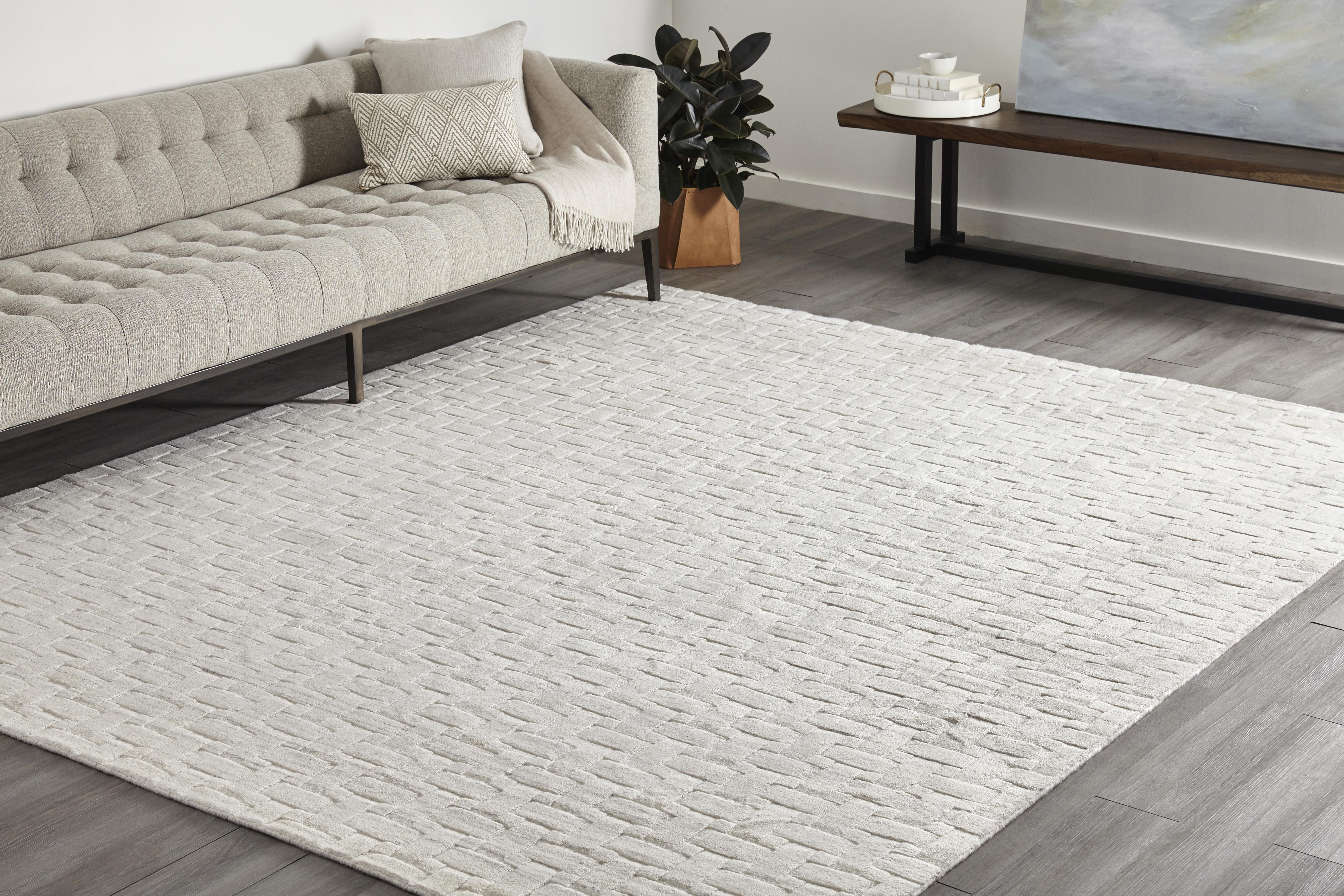 Indian Made Handmade Contemporary Modern Area Rug In New Condition For Sale In Norwalk, CT