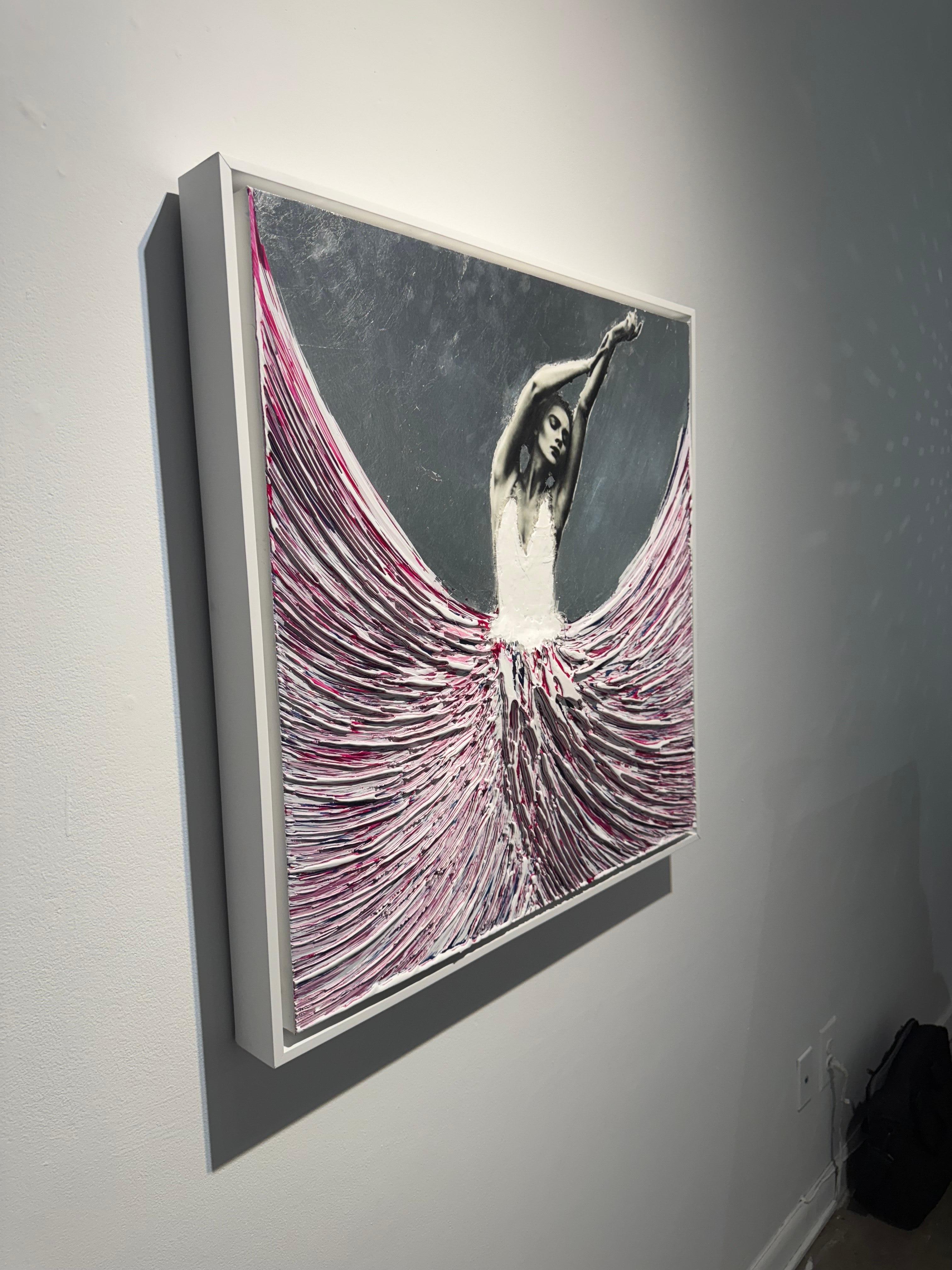Flaunt - Contemporary Photograph by Pezhman 