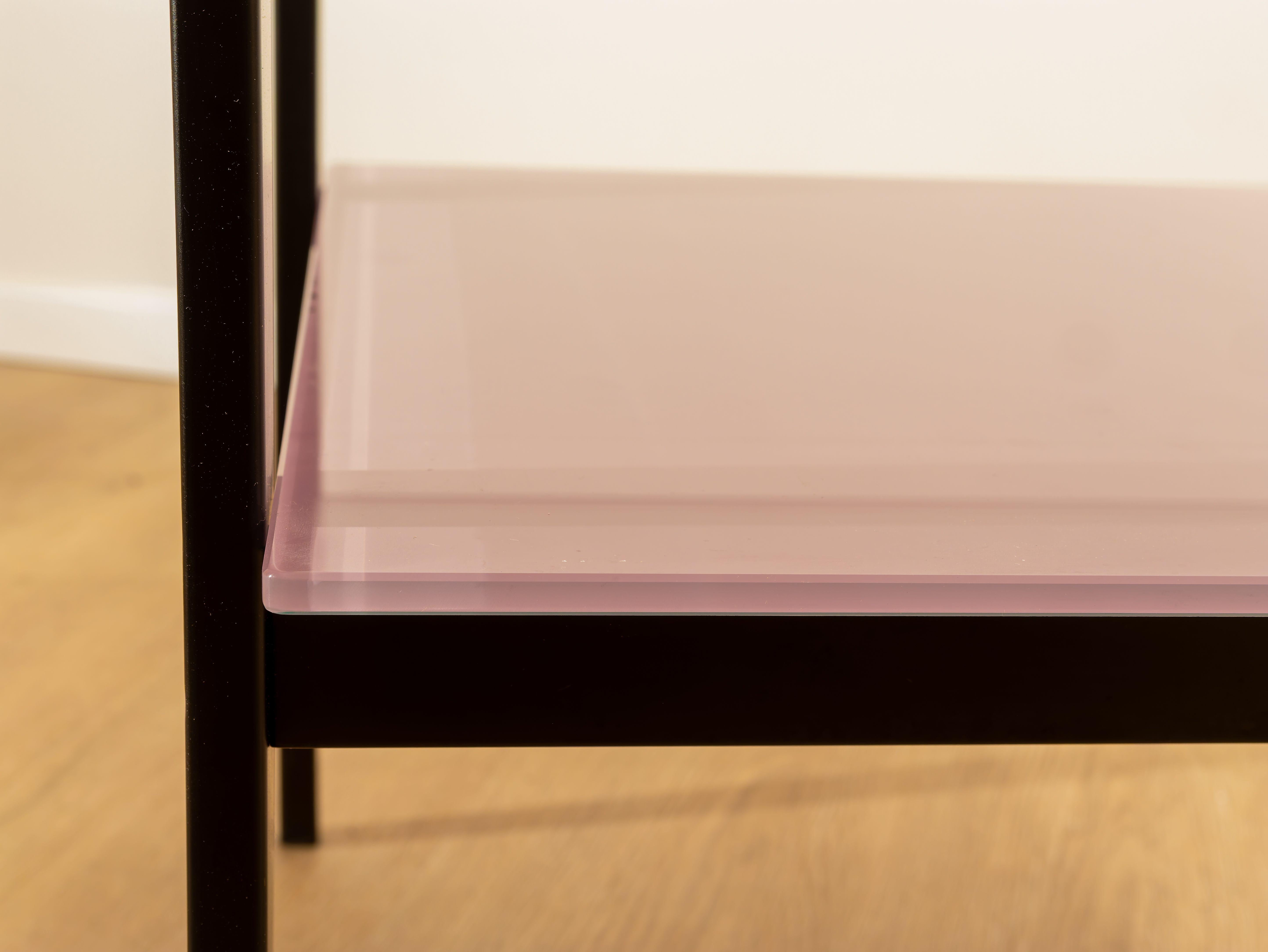 Mid-Century moderno PEZZI UNICI: Coppia di Comodini in legno laccato e vetro, Anni '70 in vendita