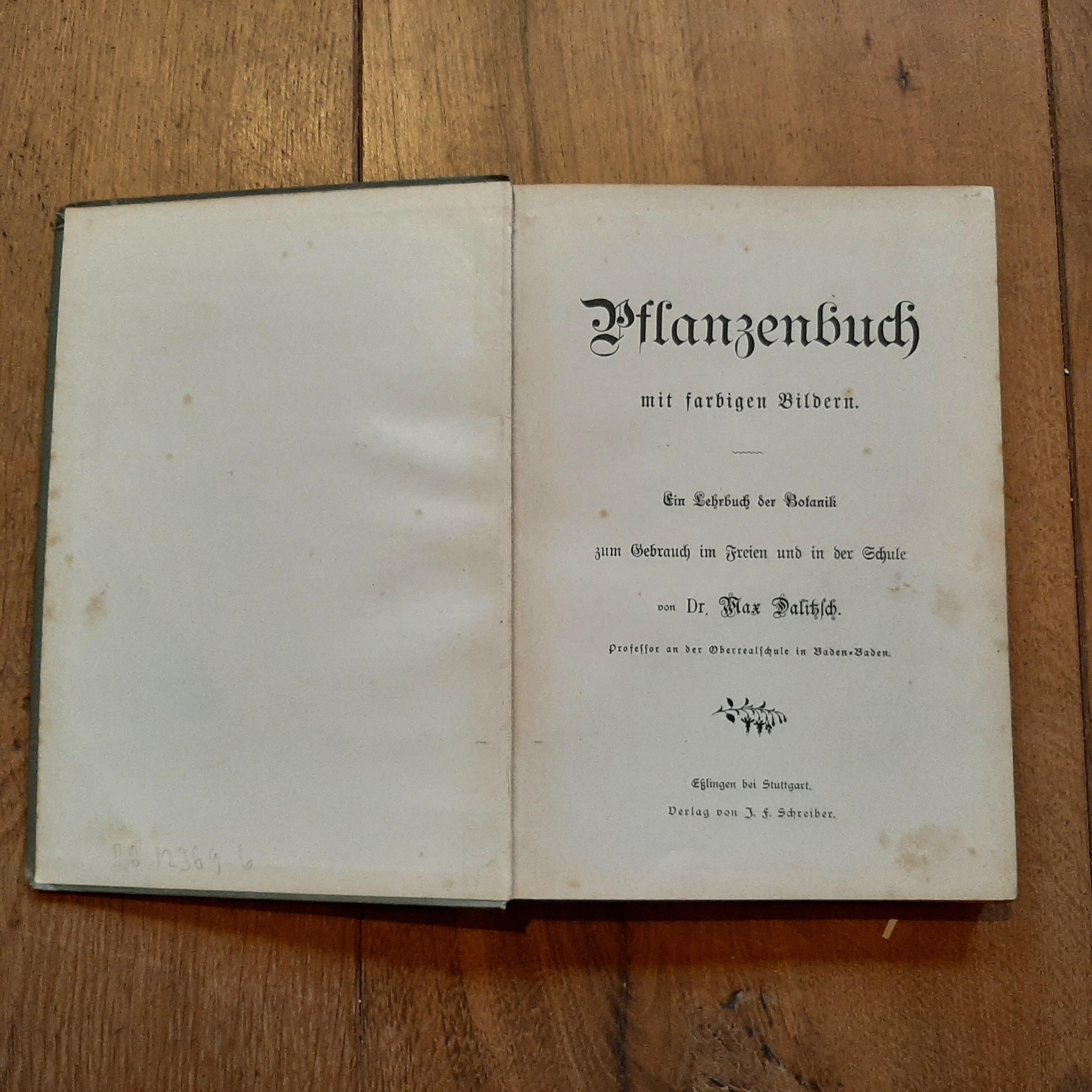 Pflanzenbuch mit farbigen bildern