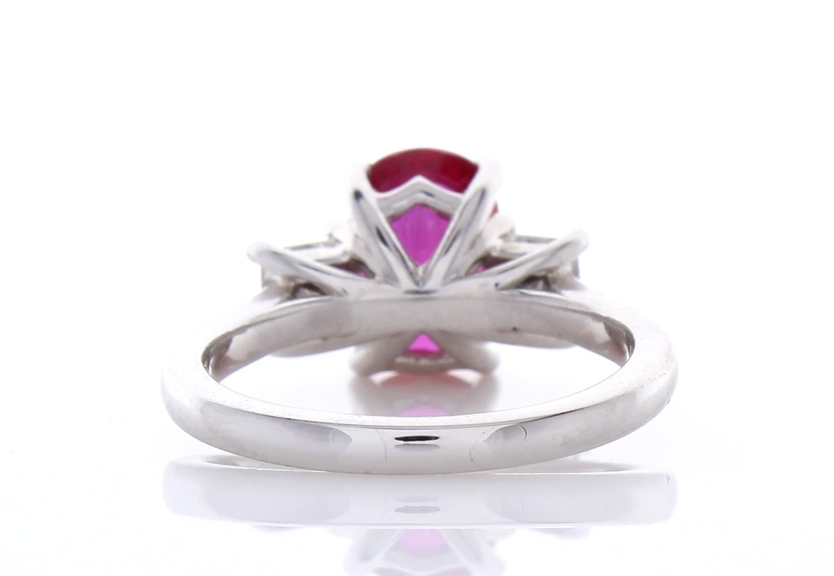 Contemporary PGS Certified 3.02 Carat Cushion Cut Ruby & Diamond Cocktail Ring In 18K Gold