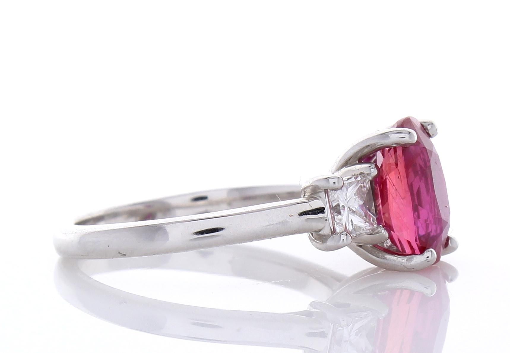 PGS Certified 3.02 Carat Cushion Cut Ruby & Diamond Cocktail Ring In 18K Gold In New Condition In Chicago, IL
