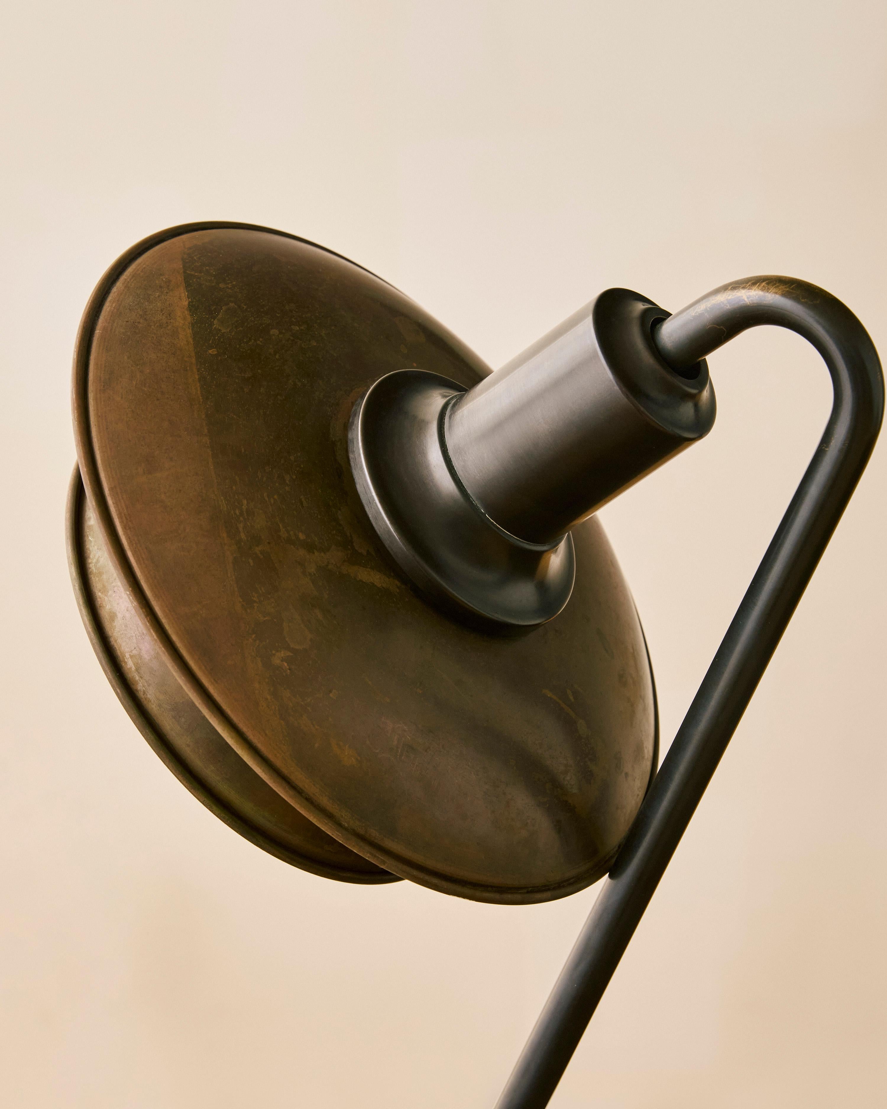 PH 2/2 Copper Snowdrop Table Lamp by Poul Henningsen (Kupfer) im Angebot