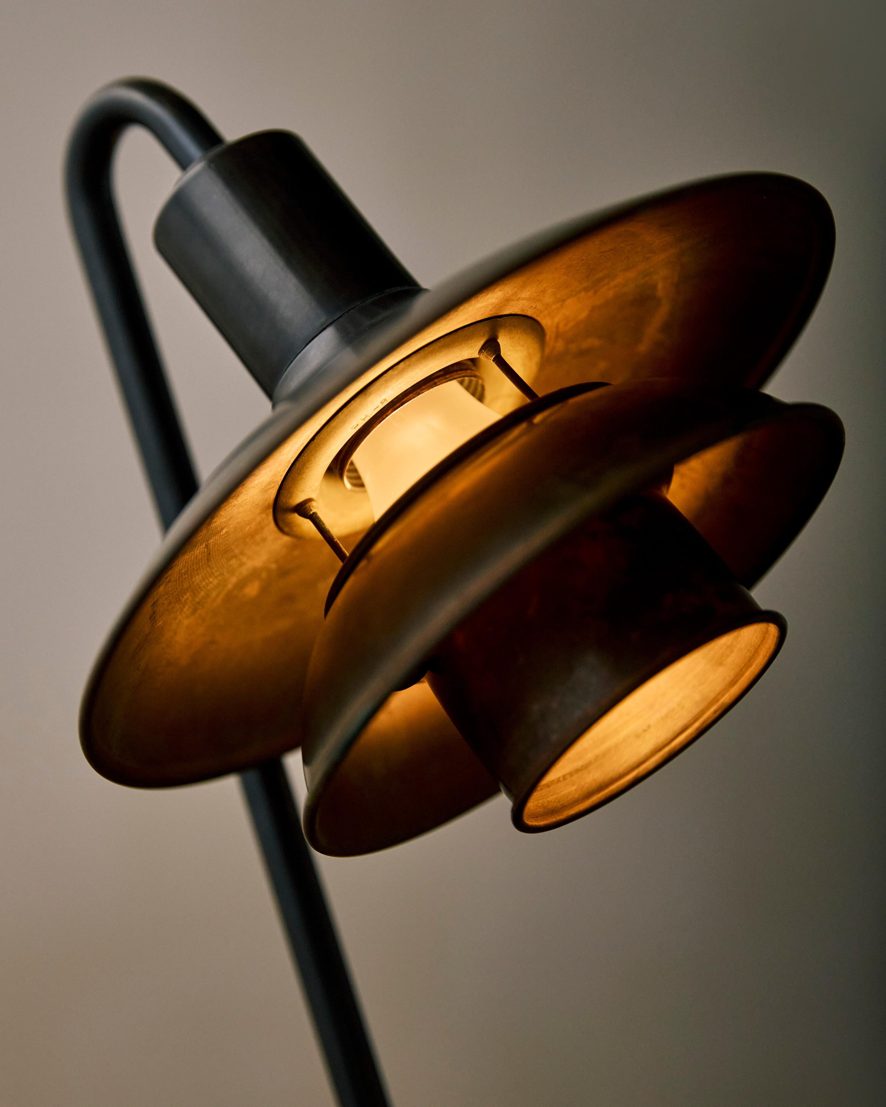 PH 2/2 Copper Snowdrop Table Lamp by Poul Henningsen im Angebot 2