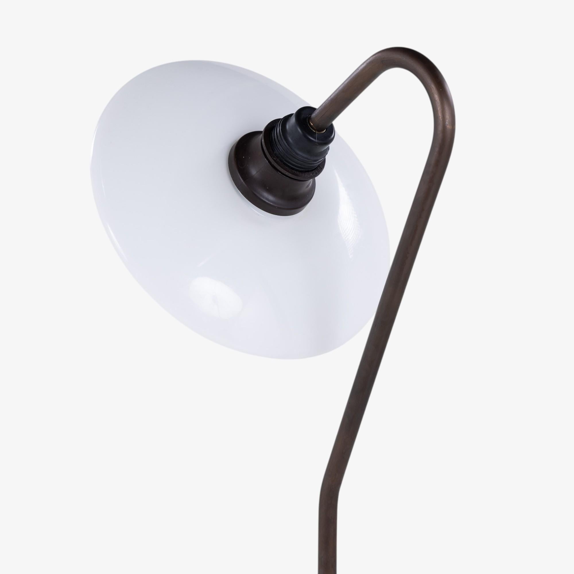 PH 3/2 - Lampadaire 'Snowdrop' de Poul Henningsen Bon état - En vente à Copenhagen, DK