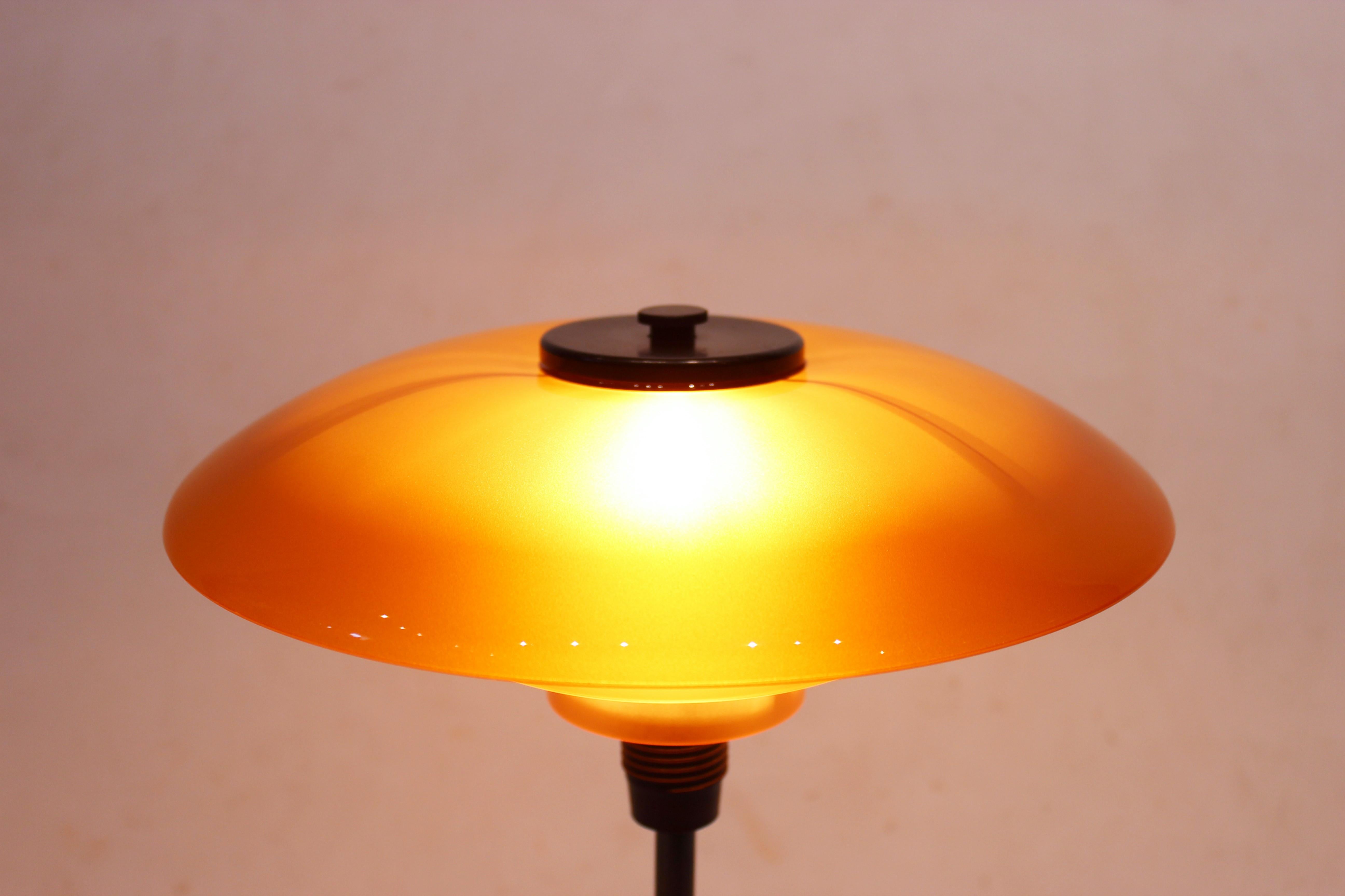 Scandinavian Modern PH 3/2 Tablelamp with Amber Colored Shades, by Poul Henningsen, 1930s