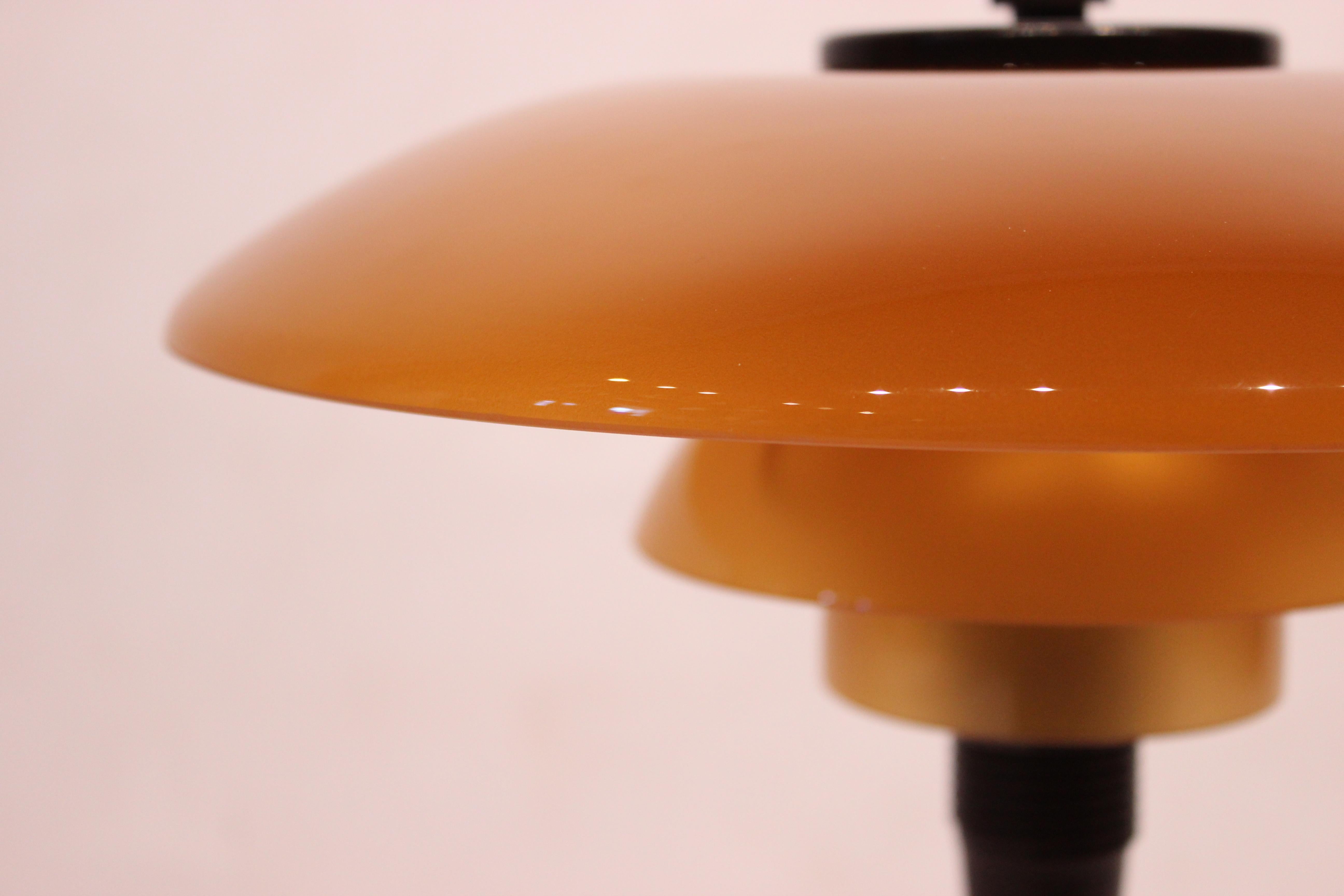 Burnished PH 3/2 Tablelamp with Amber Colored Shades, by Poul Henningsen, 1930s