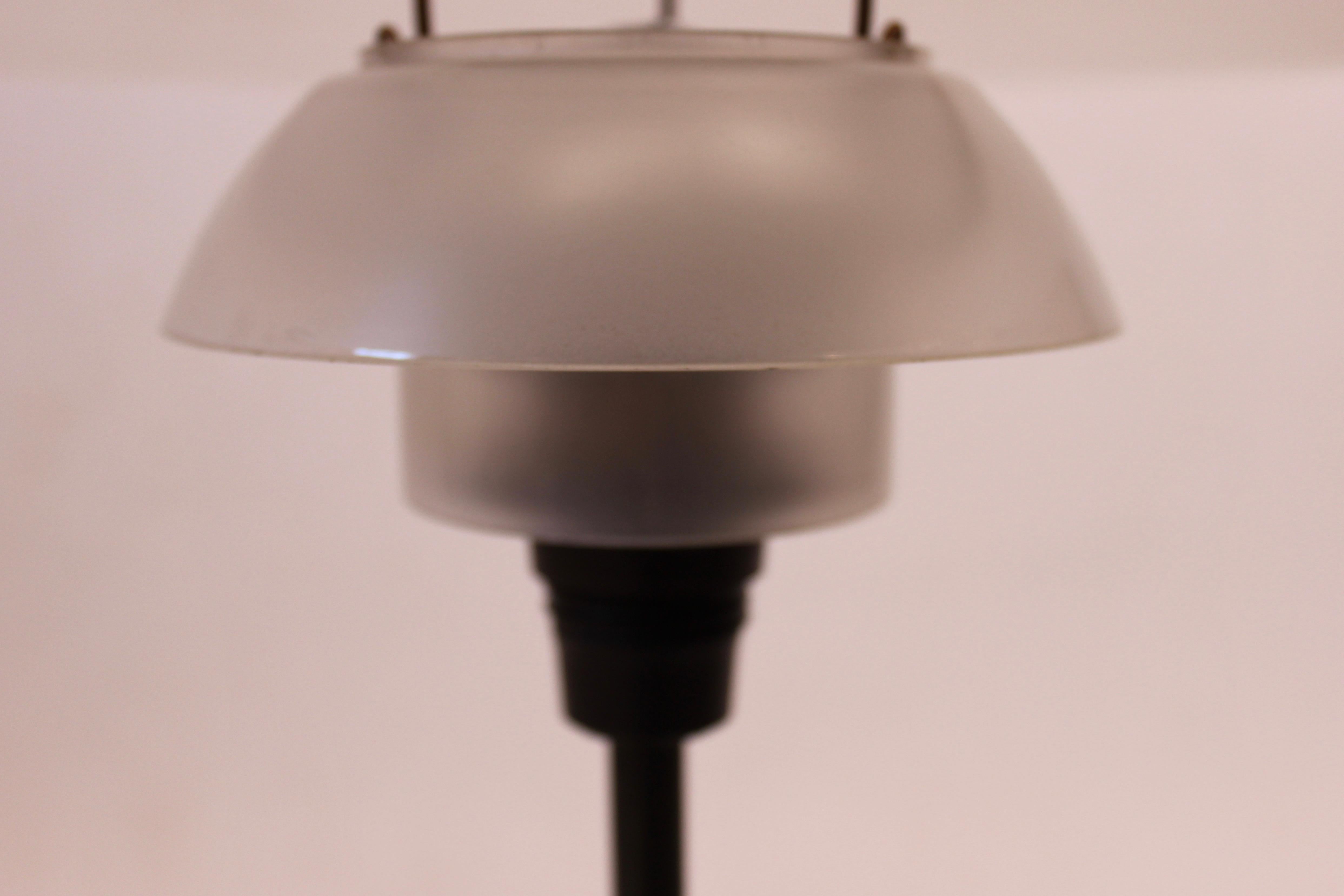 PH 3/2 Table Lamp with Shades of Mat Glass, Poul Henningsen, 1928 In Good Condition In Lejre, DK