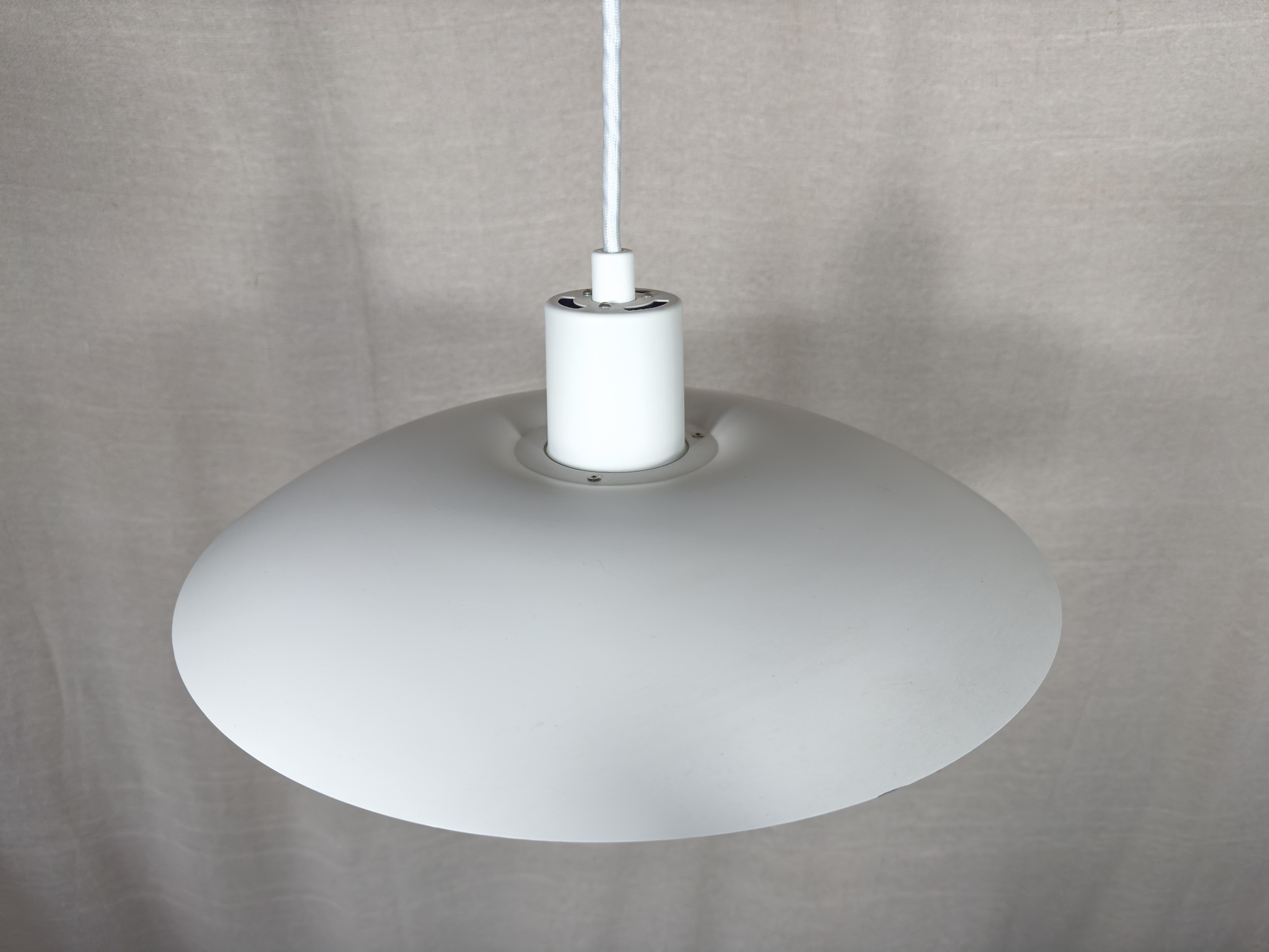 Mid-Century moderno PH 3 Lampada a sospensione Bianco in vendita