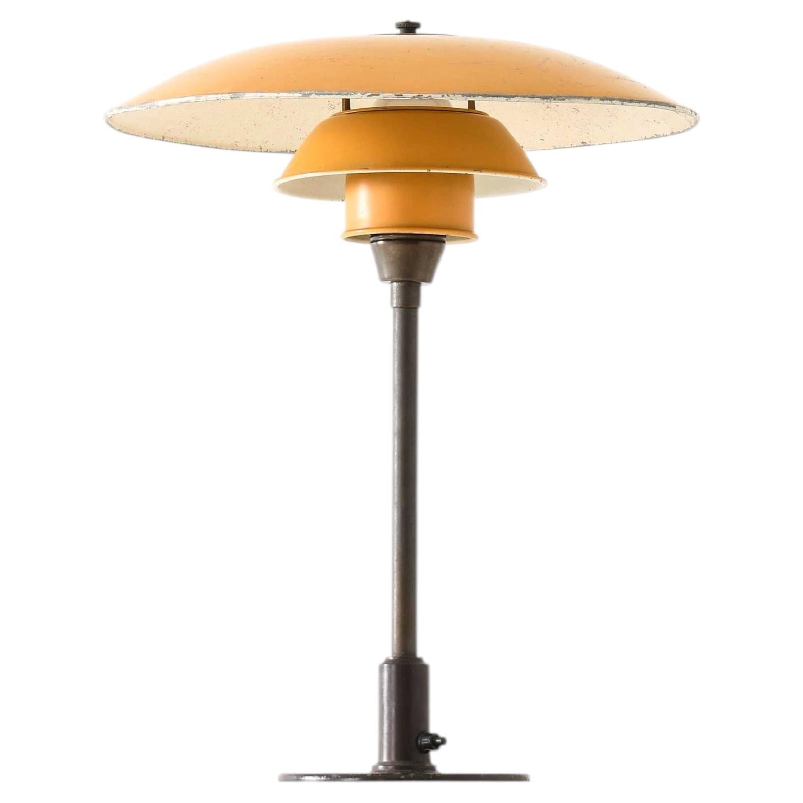 PH-3.6/2½ Table Lamp in Aluminum, Brass and Lacquer by Poul Henningsen, 1940s For Sale