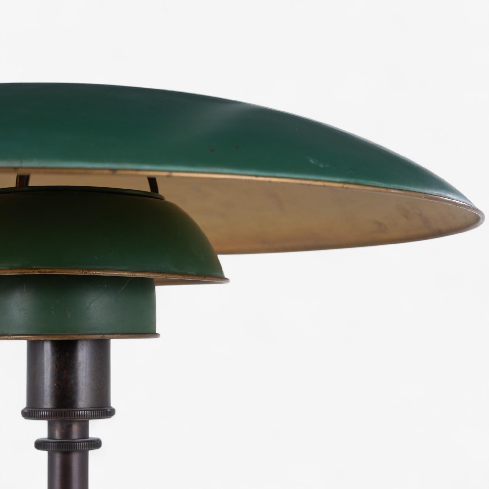 Danese PH 5/3 - Lampada da terra con paralume in rame verde di Poul Henningsen in vendita