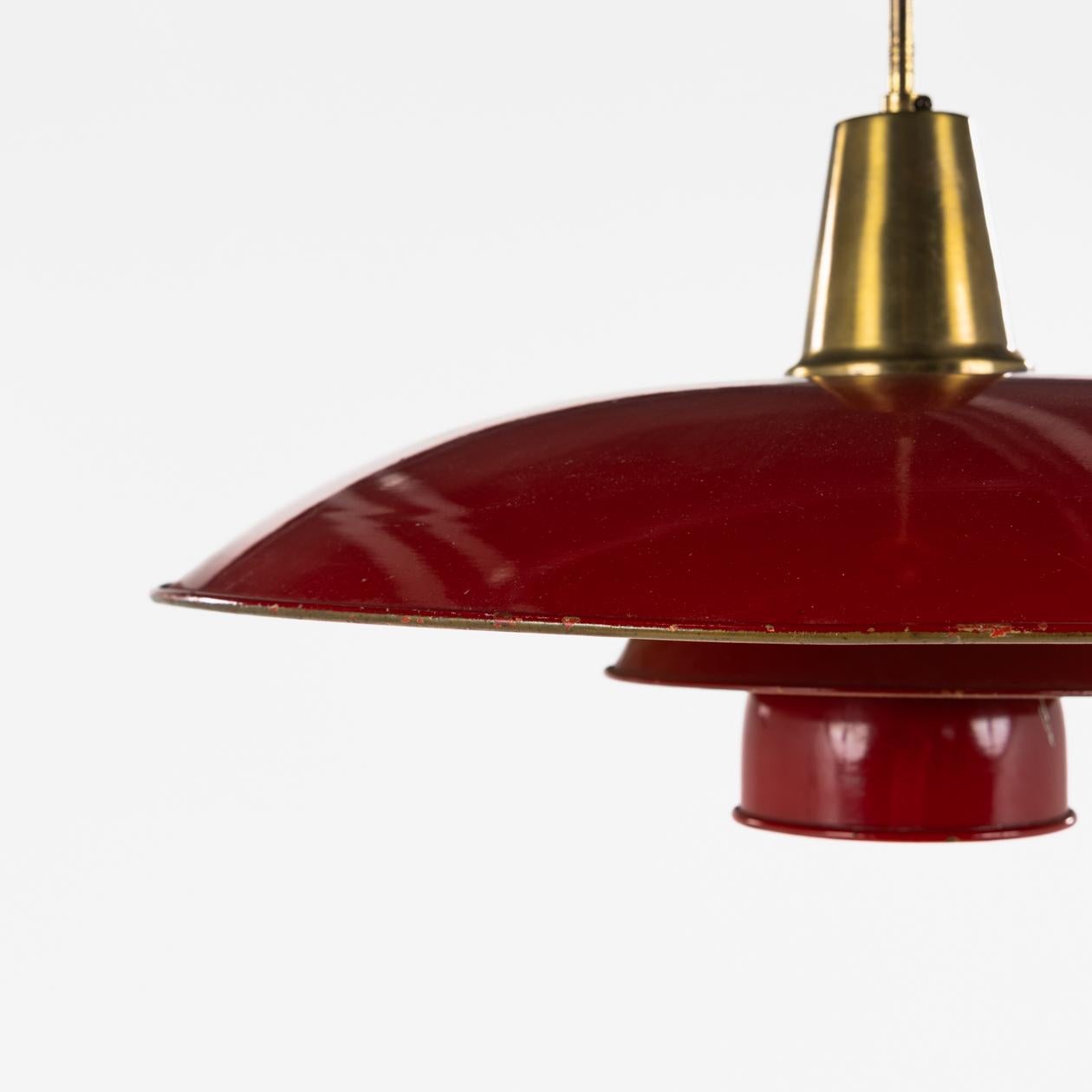 PH 5/3 pendant in brass and red painted metal. 1949. Poul Henningsen / Louis Poulsen