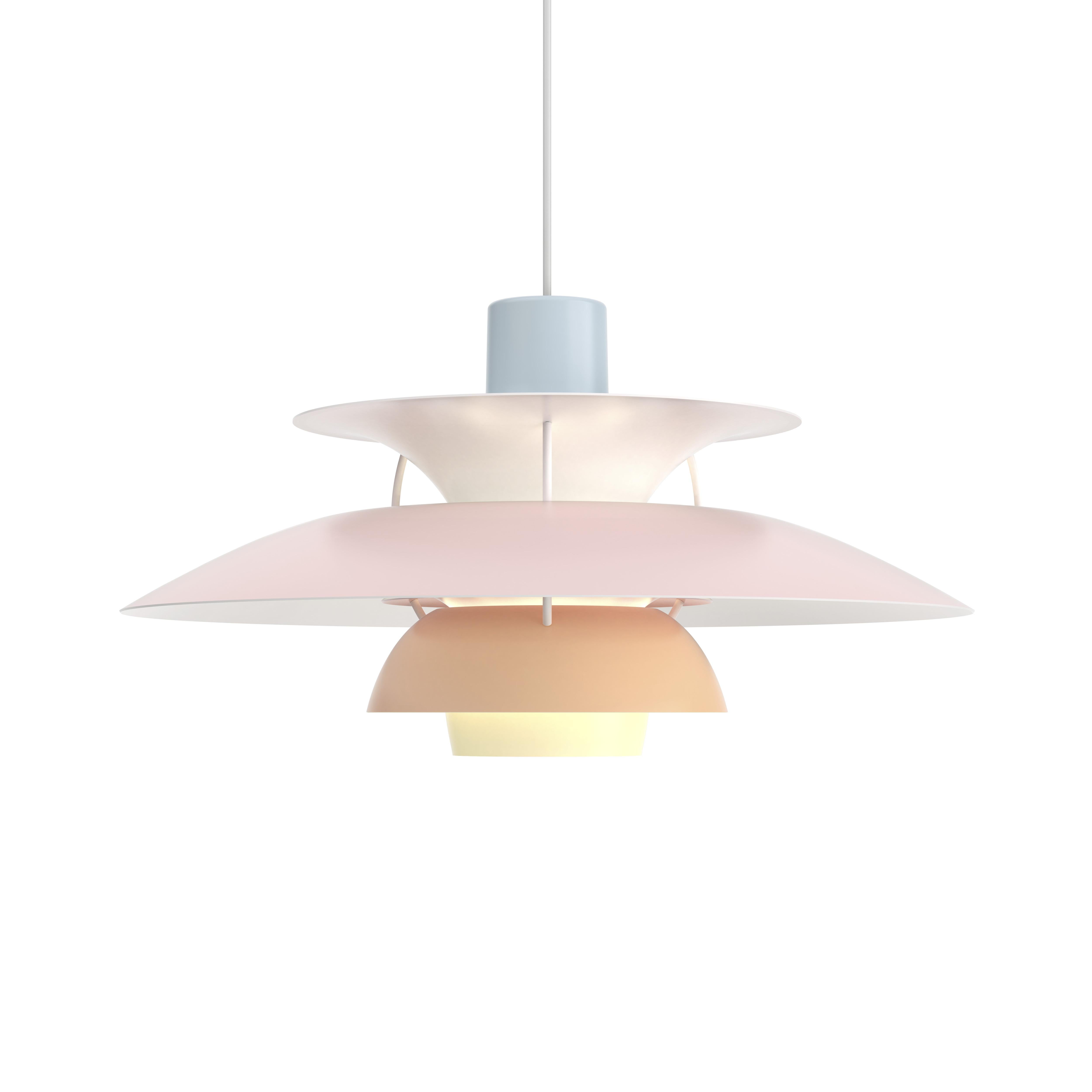 Poul Henningsen developed the PH 5 in 1958 in response to constant changes made to the shape and size of incandescent bulbs by bulb manufacturers, naming it after the size of the pendant’s main shade, which is 50 cm in diameter. When the lamp was