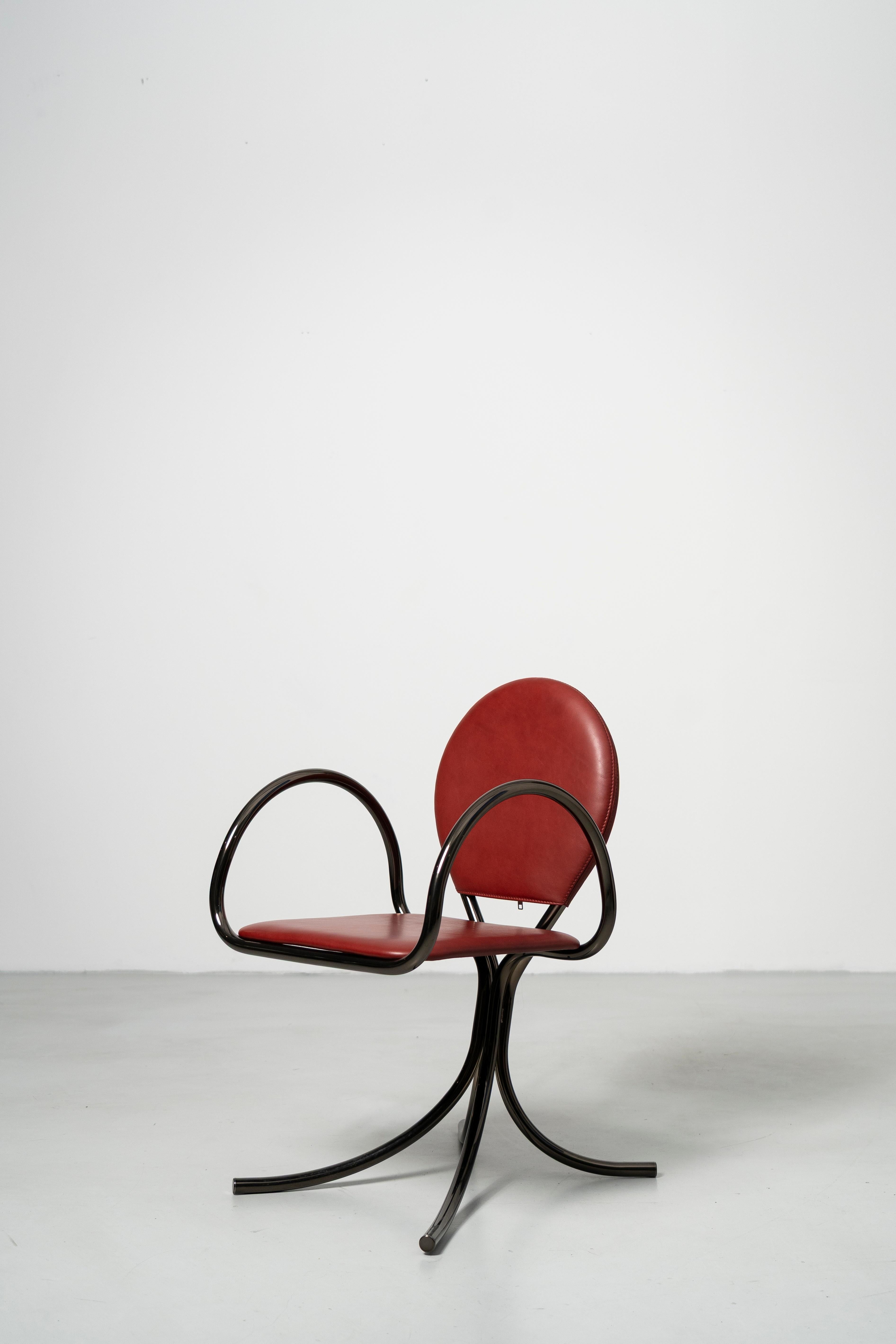 Bauhaus PH Armchair - Steel tube frame in dark copper gloss leather seat in indianred en vente
