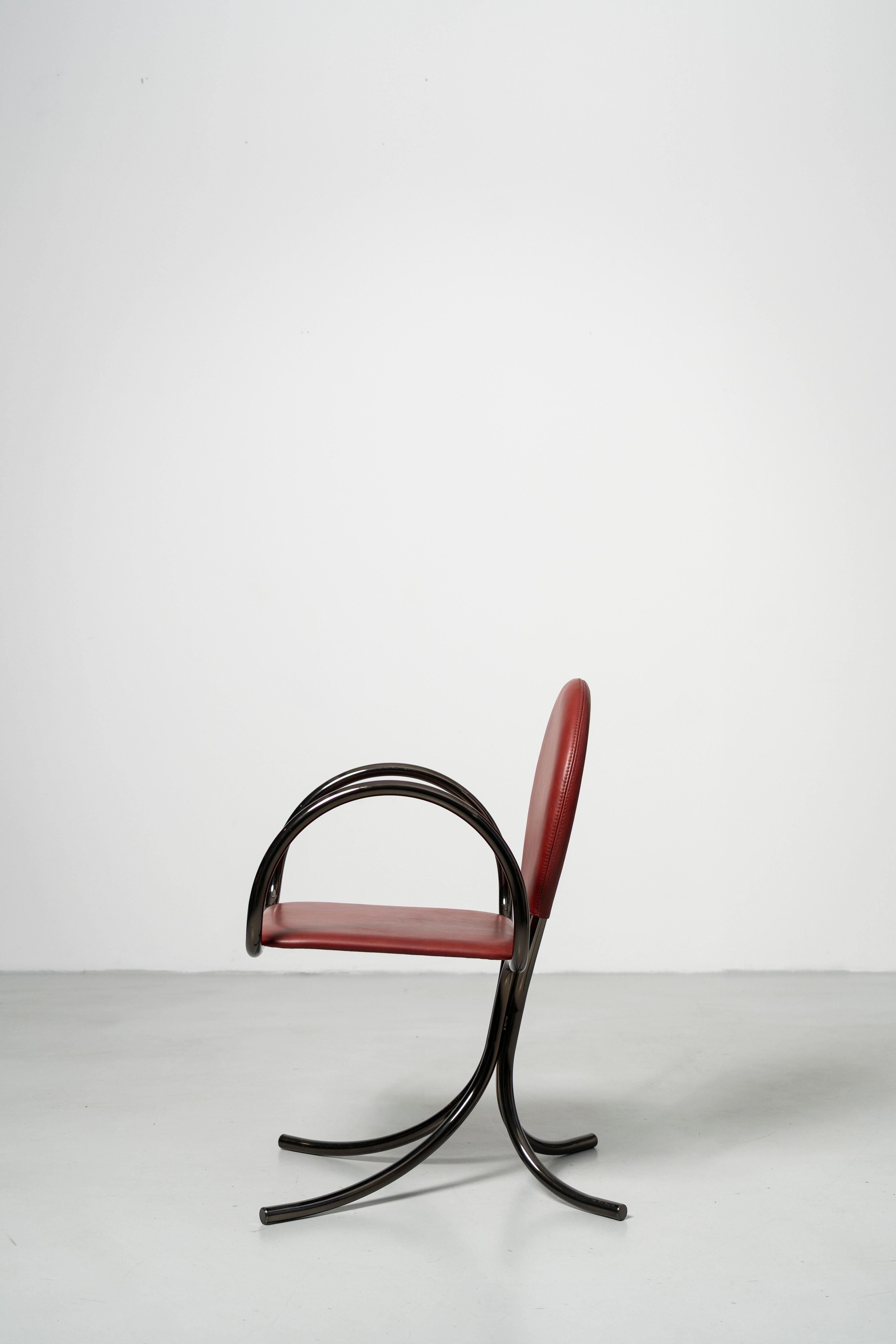 Danois PH Armchair - Steel tube frame in dark copper gloss leather seat in indianred en vente