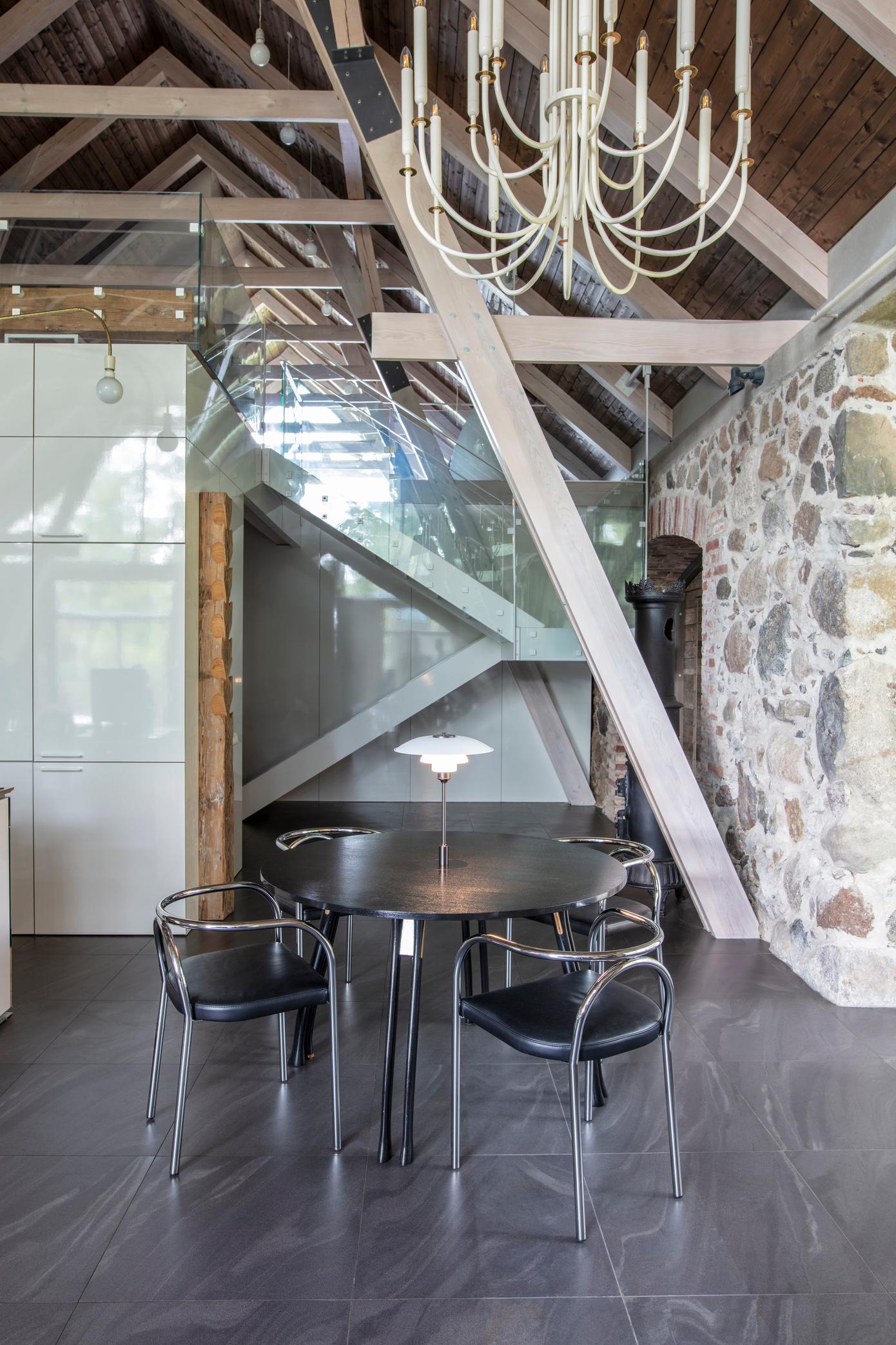 Table de chevalet PH, pieds en chêne noir, plaque de table en placage, lampe PH 3 - 2 en vente 1