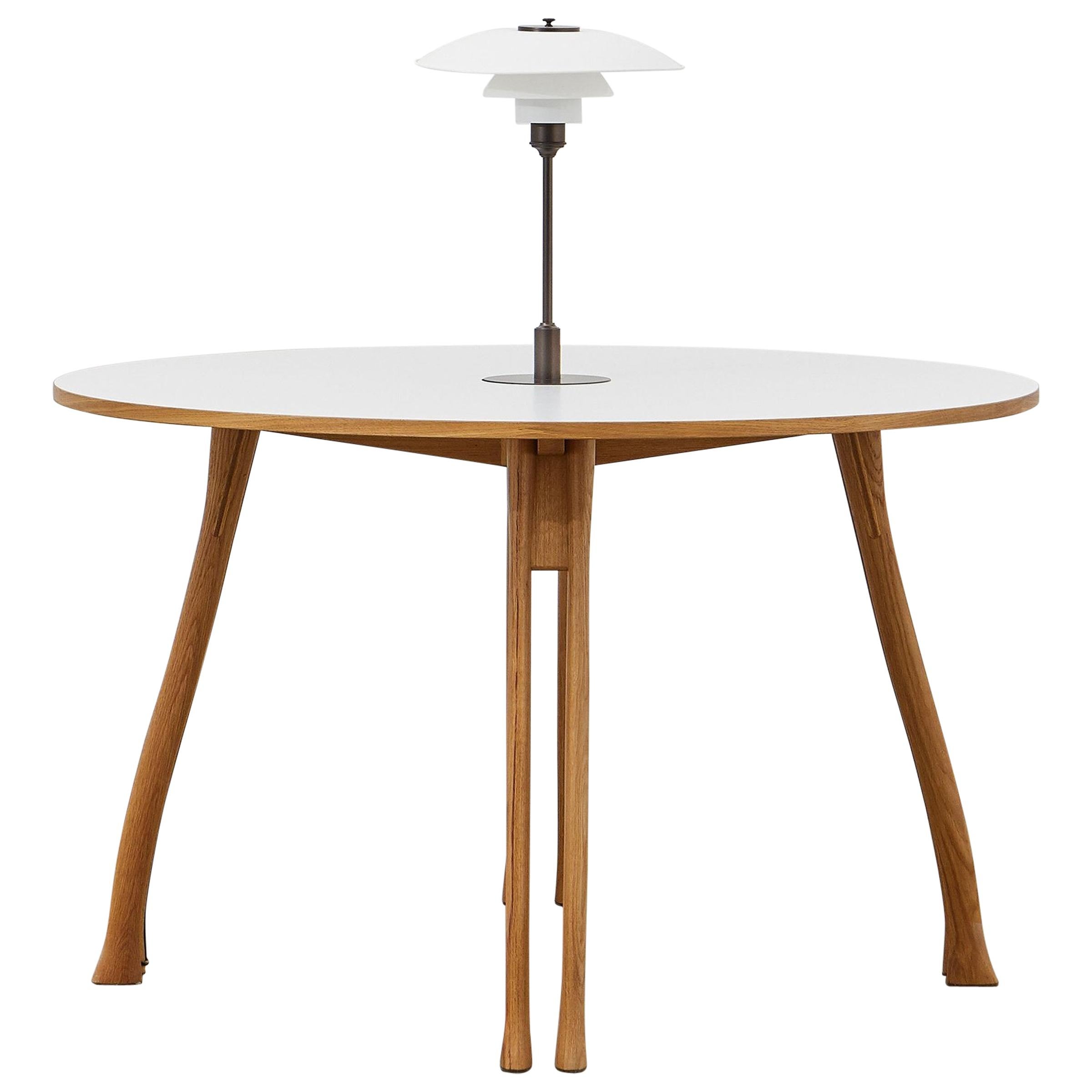 PH Axe Table, natural oak legs, laminated plate, white PH 3 ½ - 2 ½ lamp For Sale