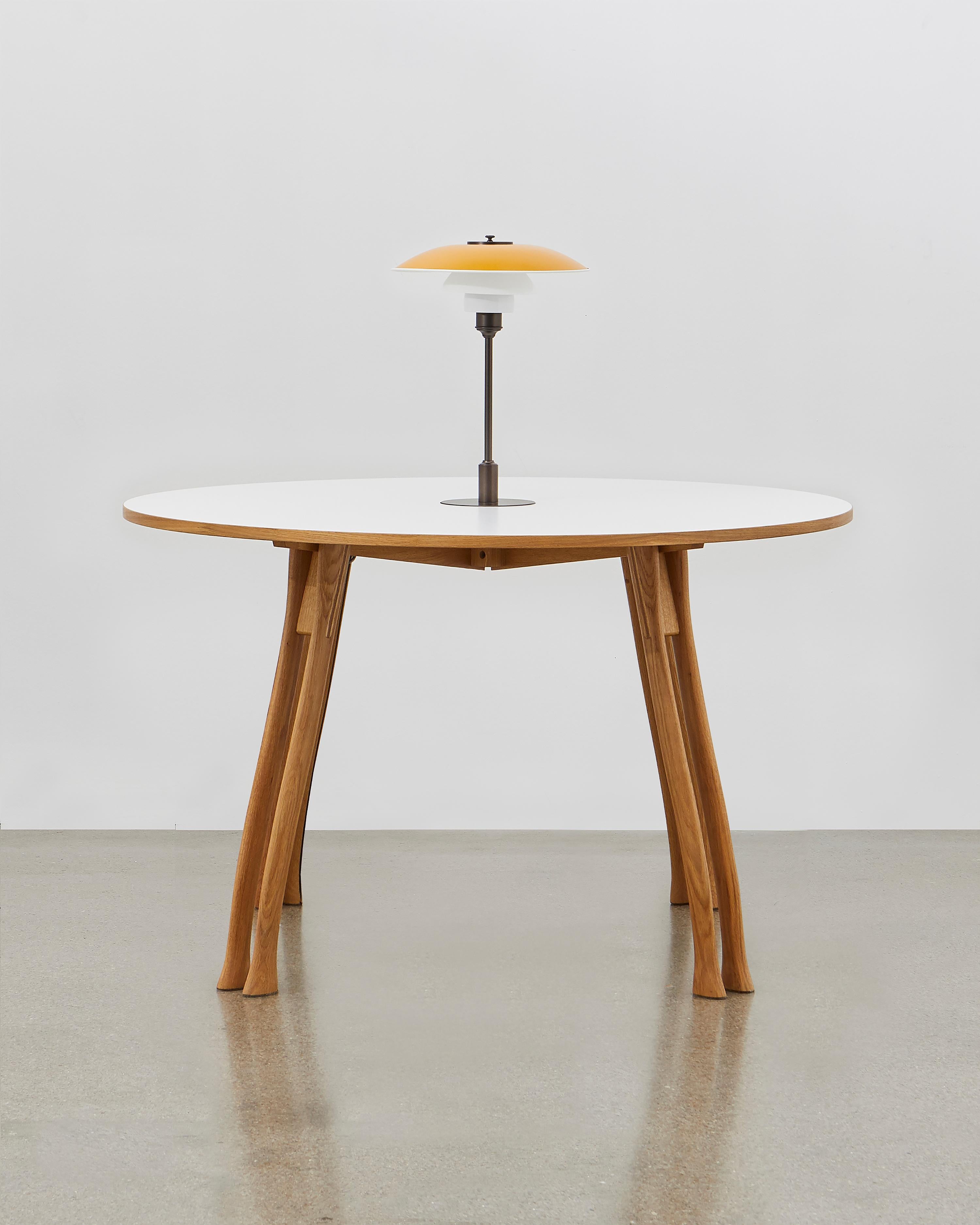 Bauhaus PH Table Axe, pieds en Oak Nature, plateau stratifié, jaune PH 3 ½ - 2 ½ Lampes en vente