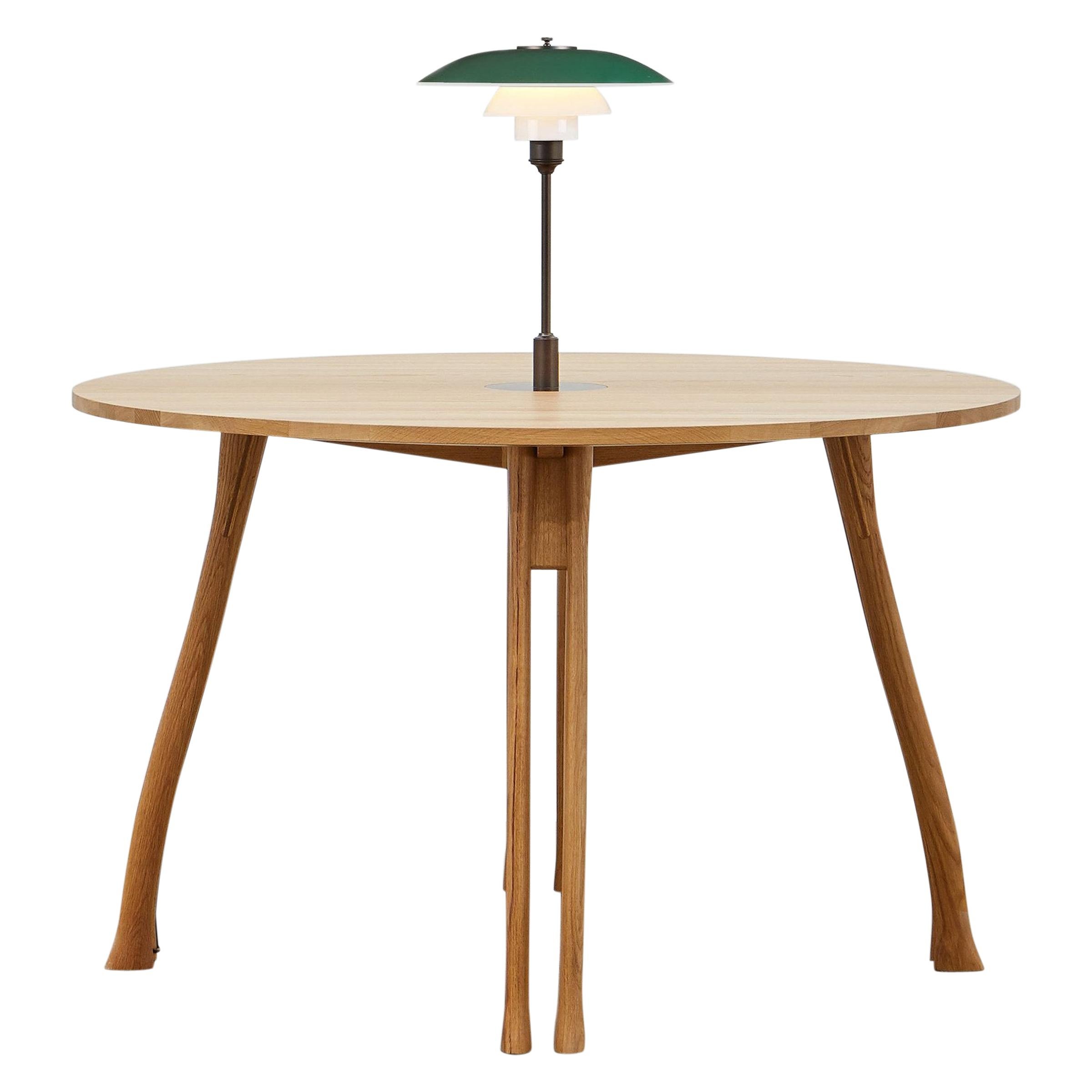 PH Axe Tavolo, gambe in rovere naturale, piano impiallacciato, verde PH 3 ½ - 2 ½ lampada