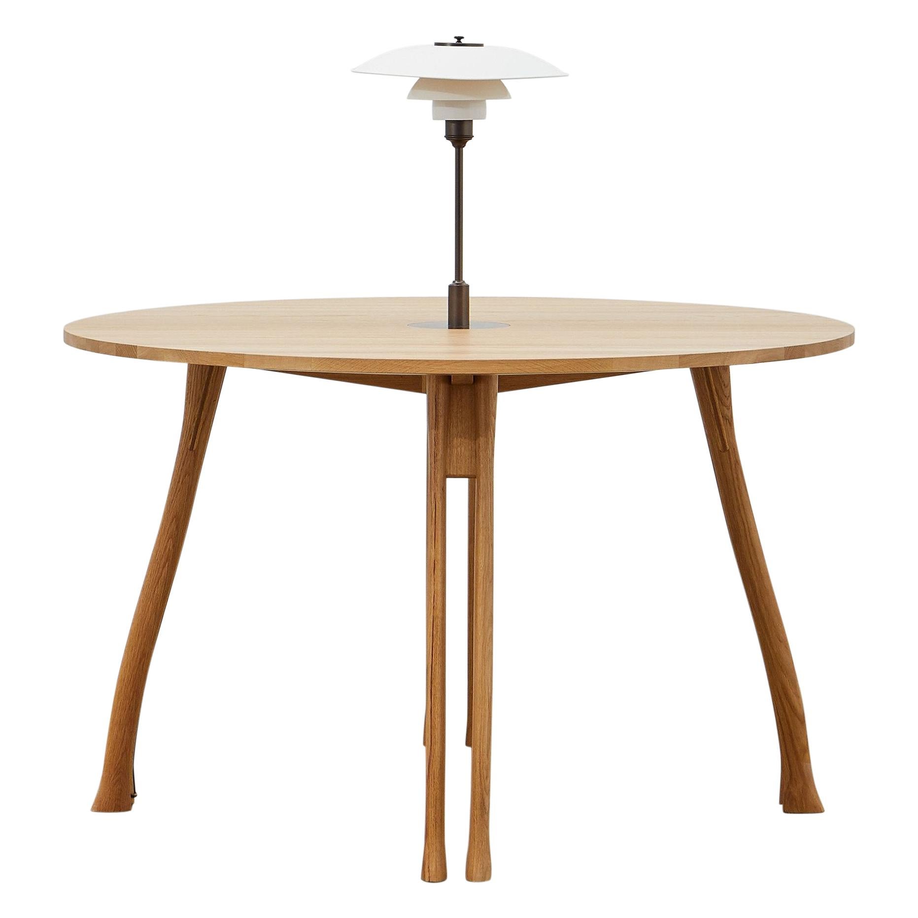 Table PH Axe, pieds en chêne naturel, plaque de table en placage, lampe PH 3 -2 blanche