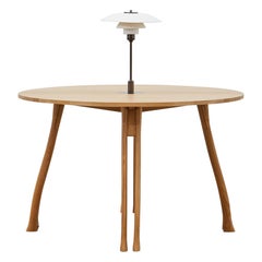 PH Axe Table, Natural Oak Legs, Veneer Table Plate, White PH 3 ½-2 ½ Lamp