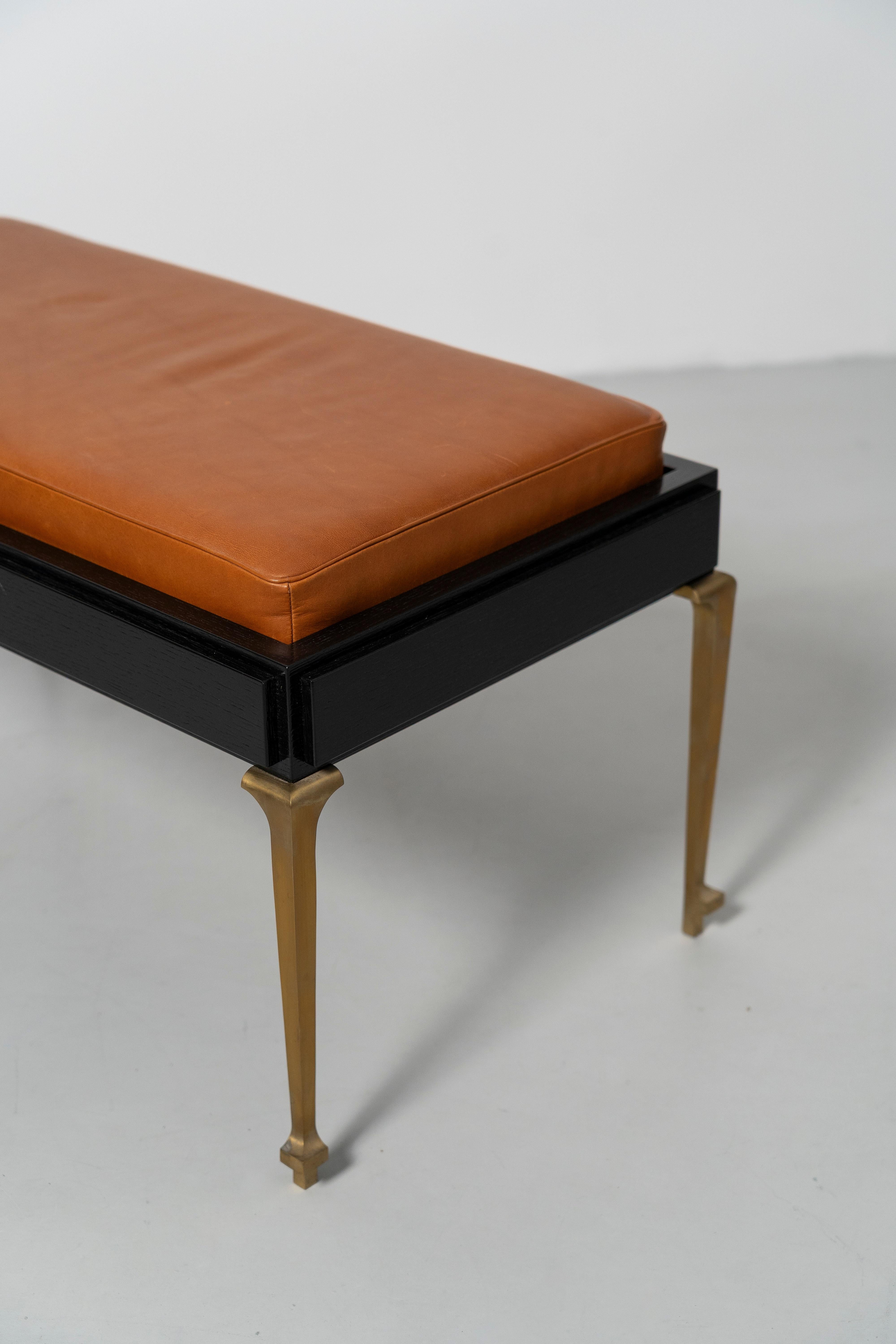 PH Bench - brass legs with black oak veneer and extreme walnut leather seat Neuf - En vente à Copenhagen, DK