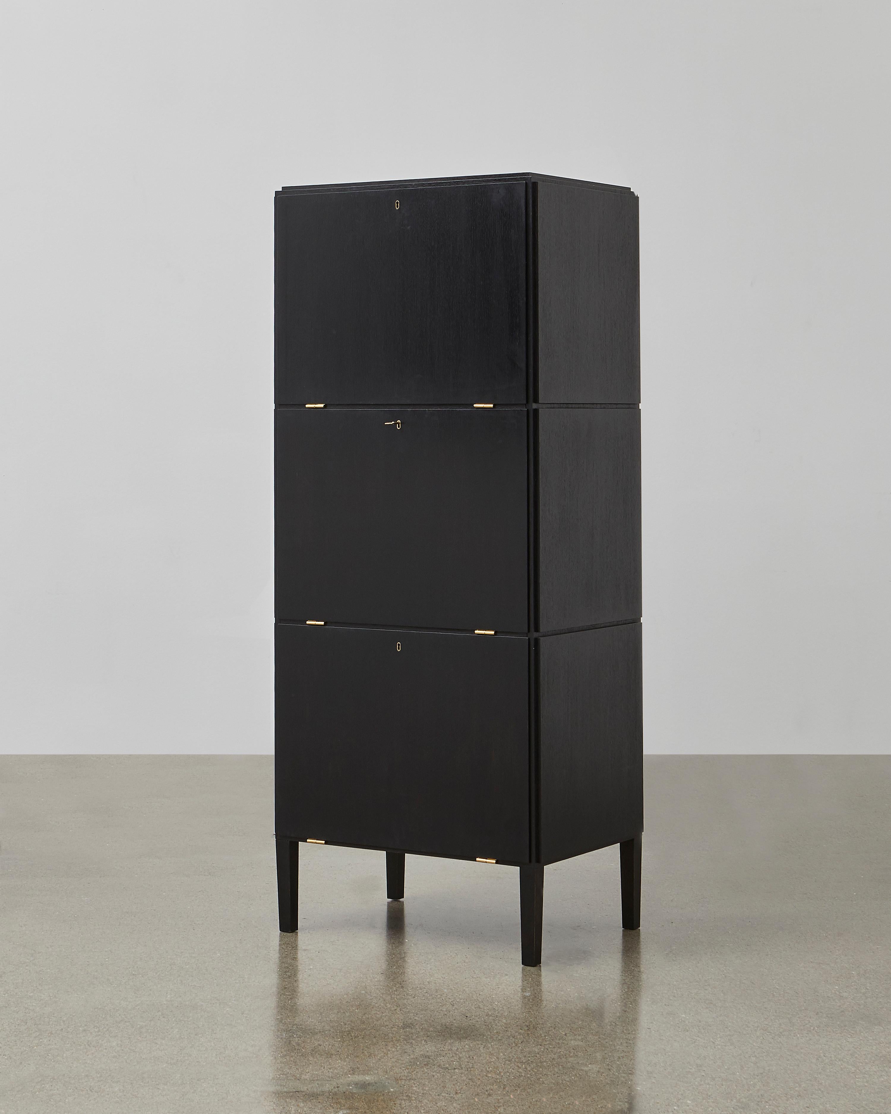 Bauhaus Armoire PH, placage de chêne noir en vente