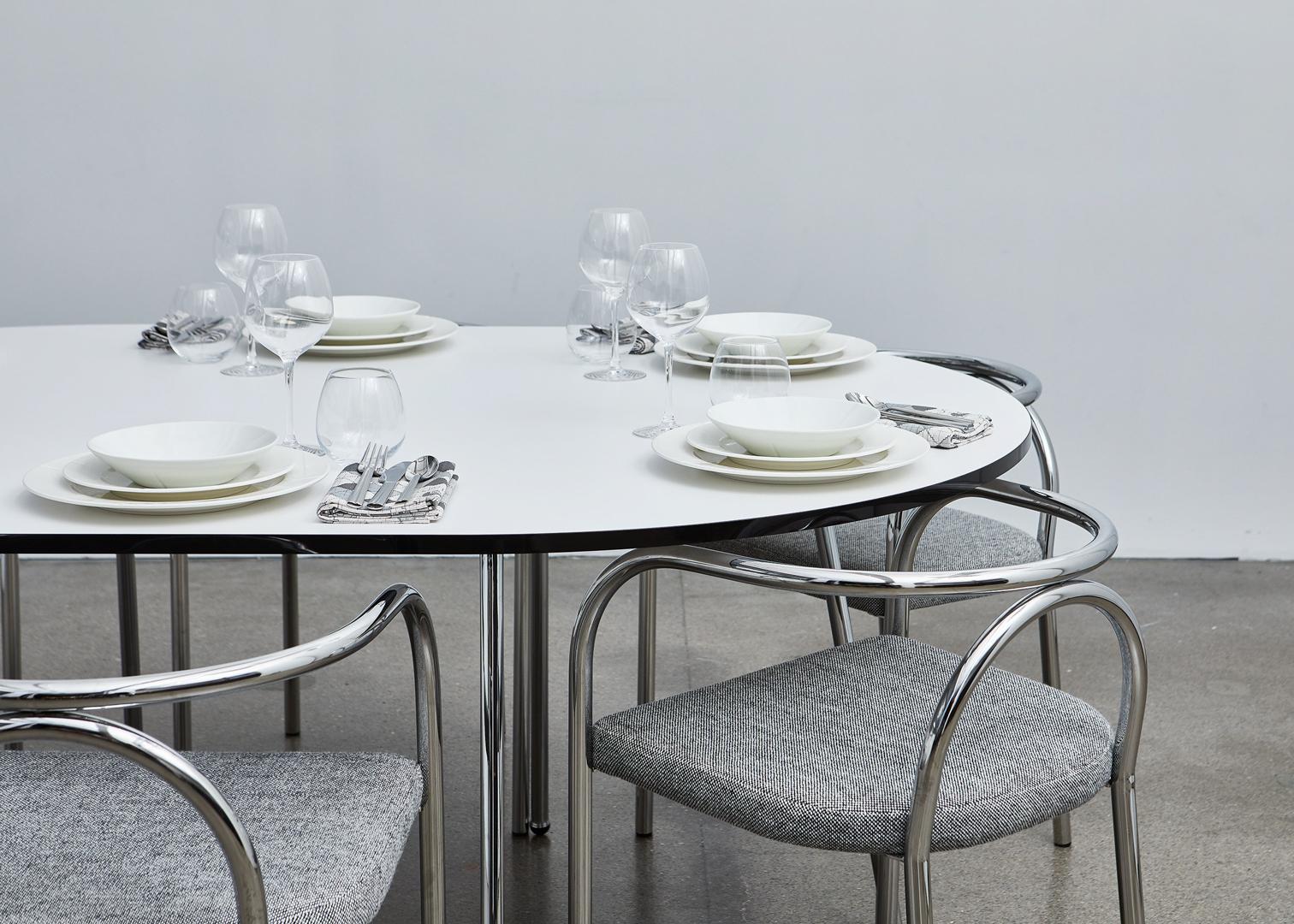 PH Chair, chrome, hallingdal light grey 126 In New Condition For Sale In Copenhagen, DK