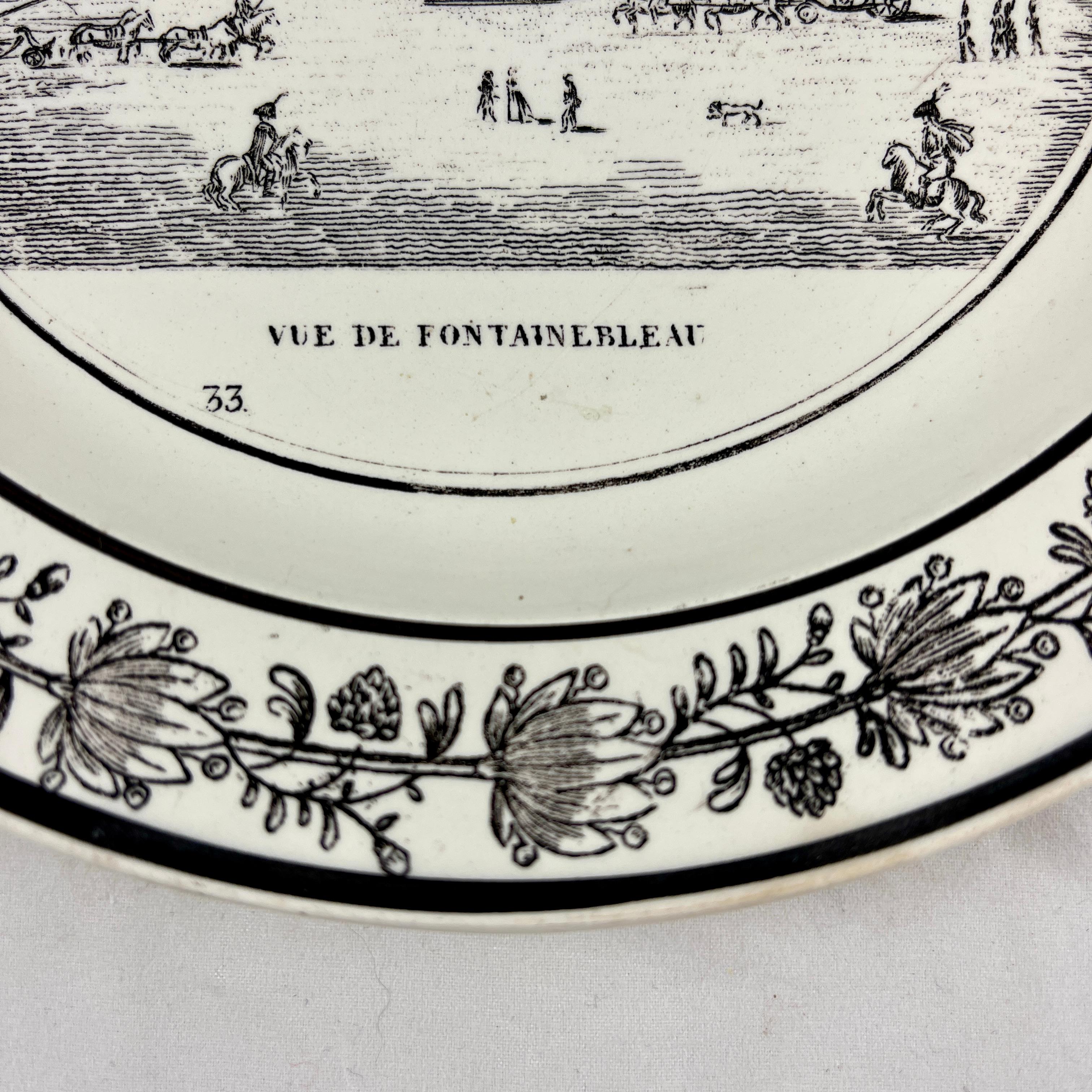 Neoclassical PH Choisy French Creamware Vue de Fontainbleu à Paris Architecture Plate For Sale