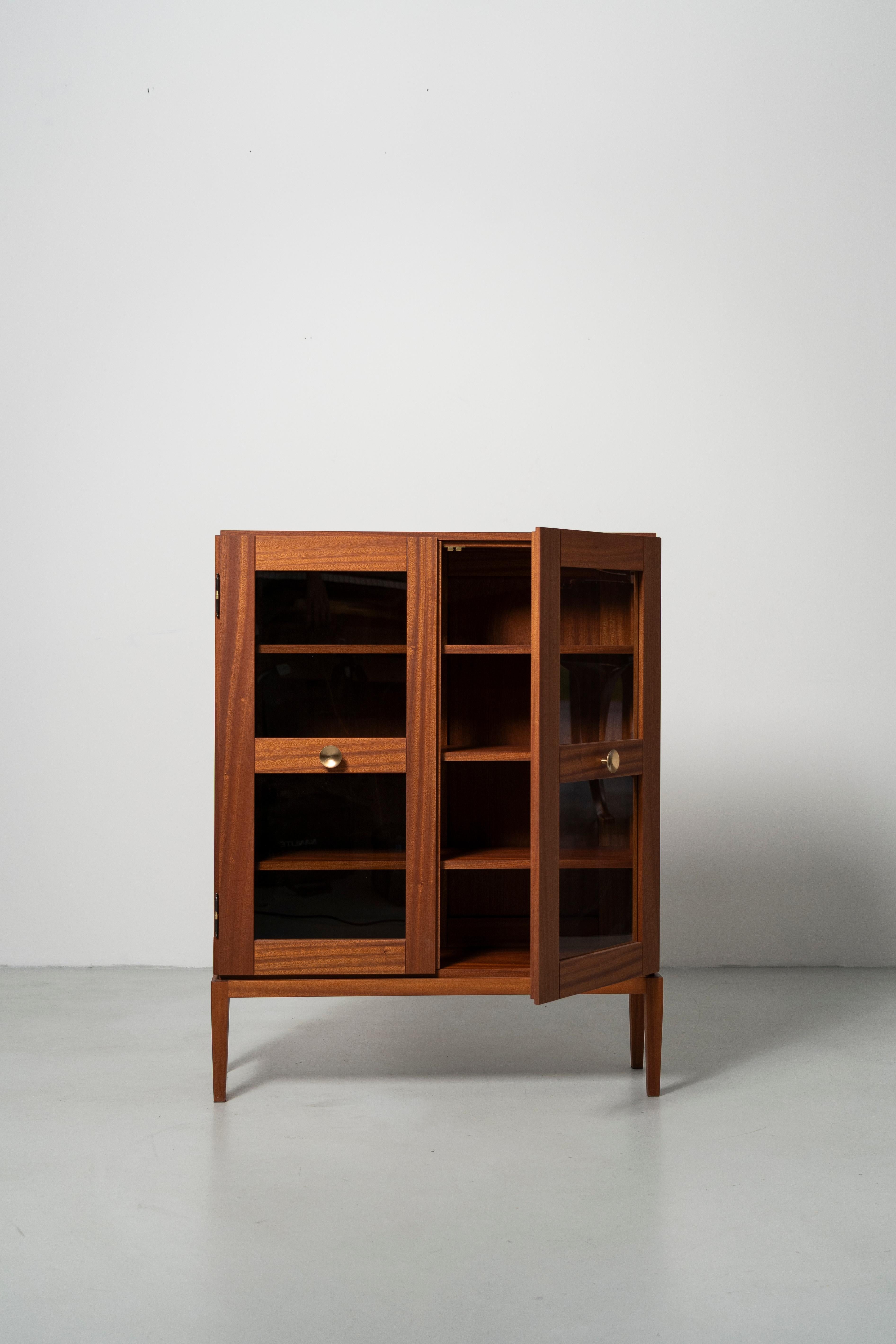 Bauhaus PH Display Cabinet -  mahogany veneer with glass doors for visual display in vendita