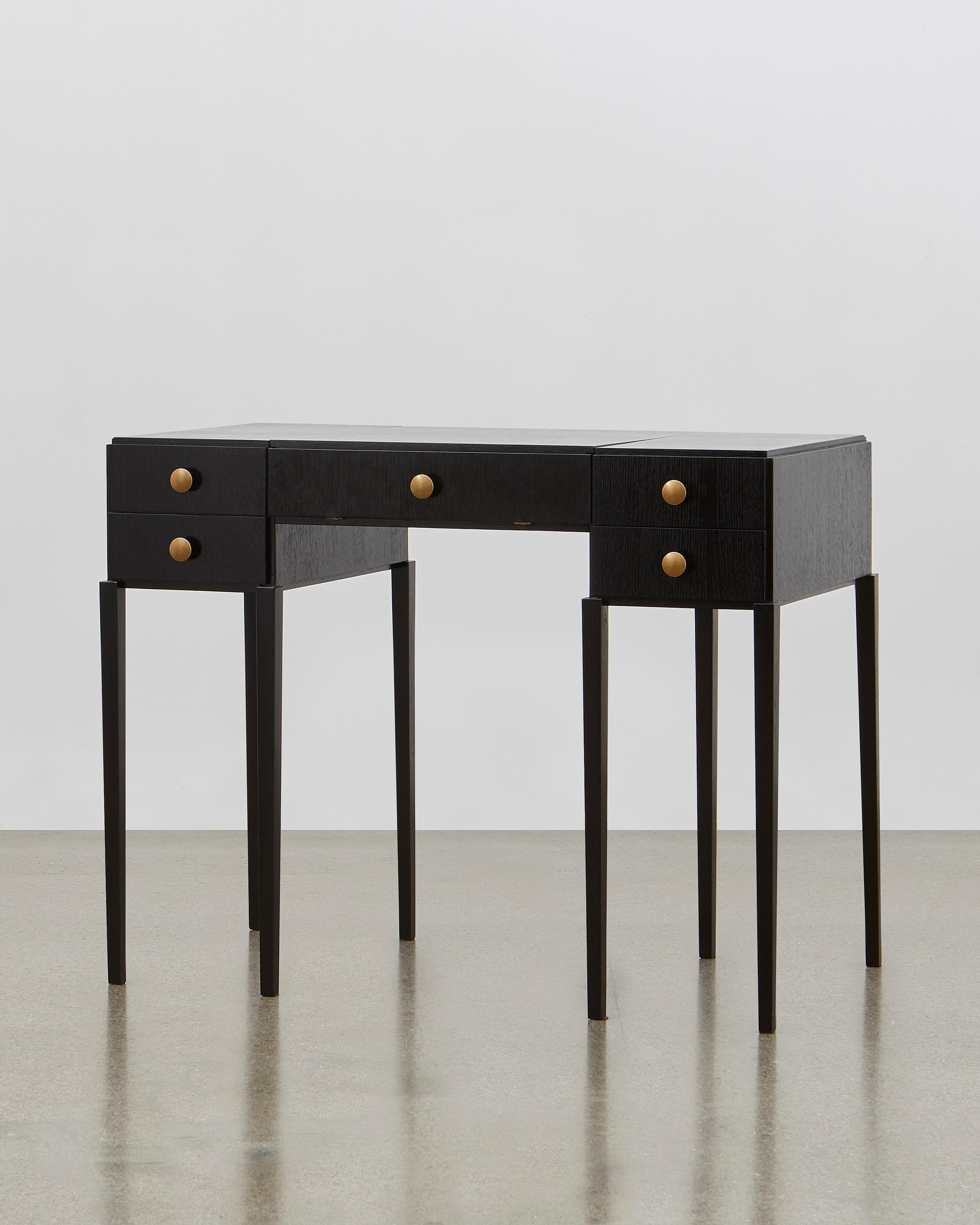 Legno Tavolino da toilette PH, impiallacciato in rovere nero, cassetti in frassino bianco in vendita