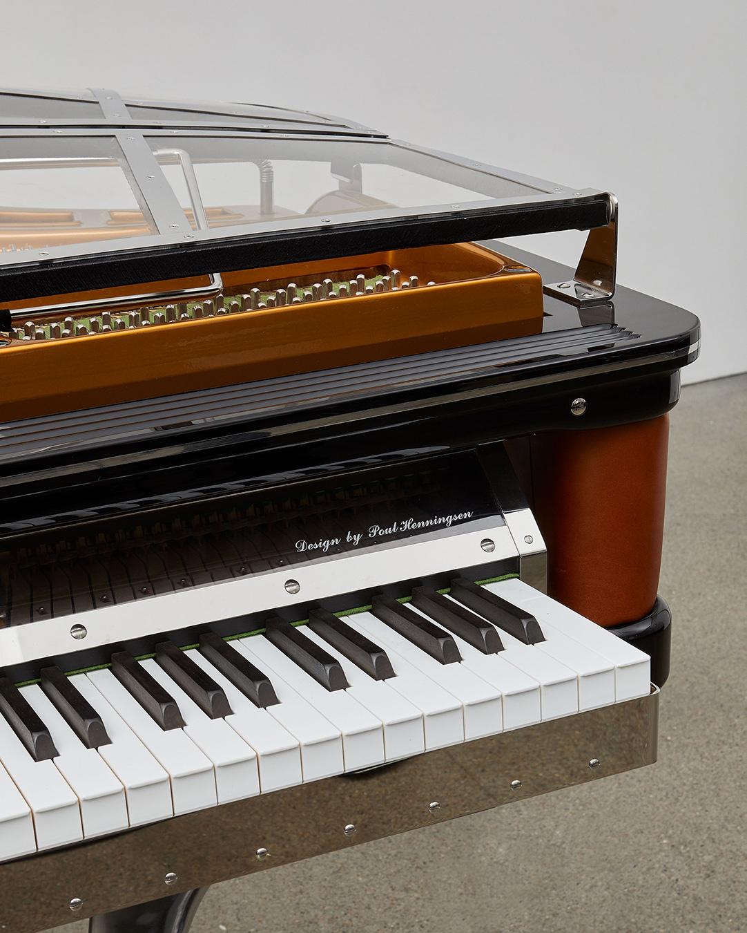 PH Grand Piano PH150 Excellence, cognac leather with chrome, Modern, Sculptural In New Condition For Sale In Copenhagen, DK