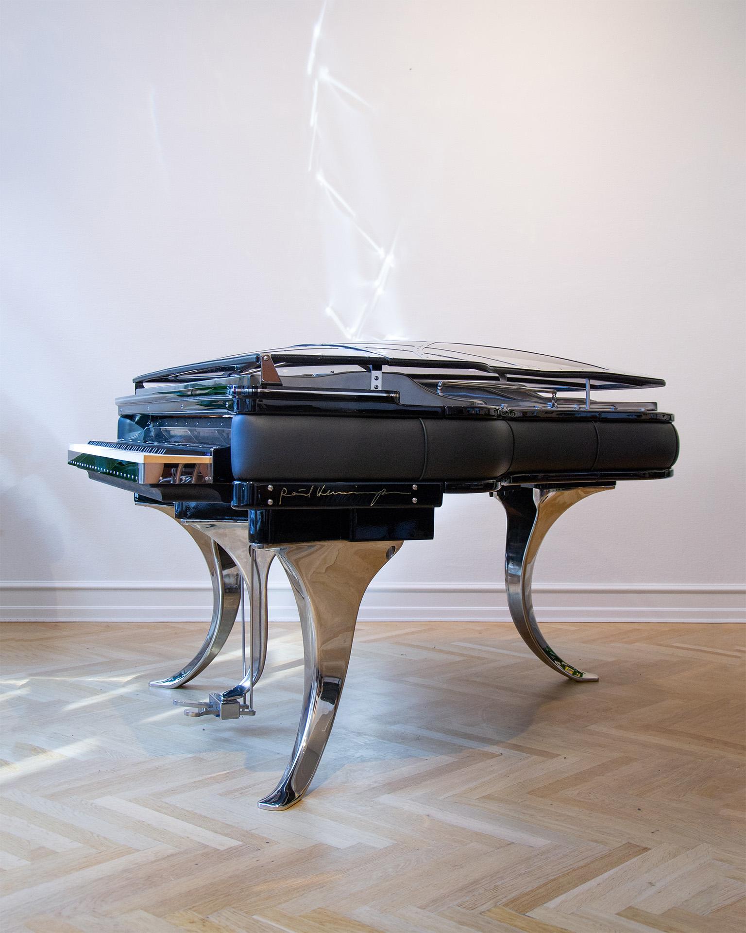 Scandinave moderne Grand Piano PH excellence PH186 Cuir noir, Chrome, Moderne, Sculptural en vente