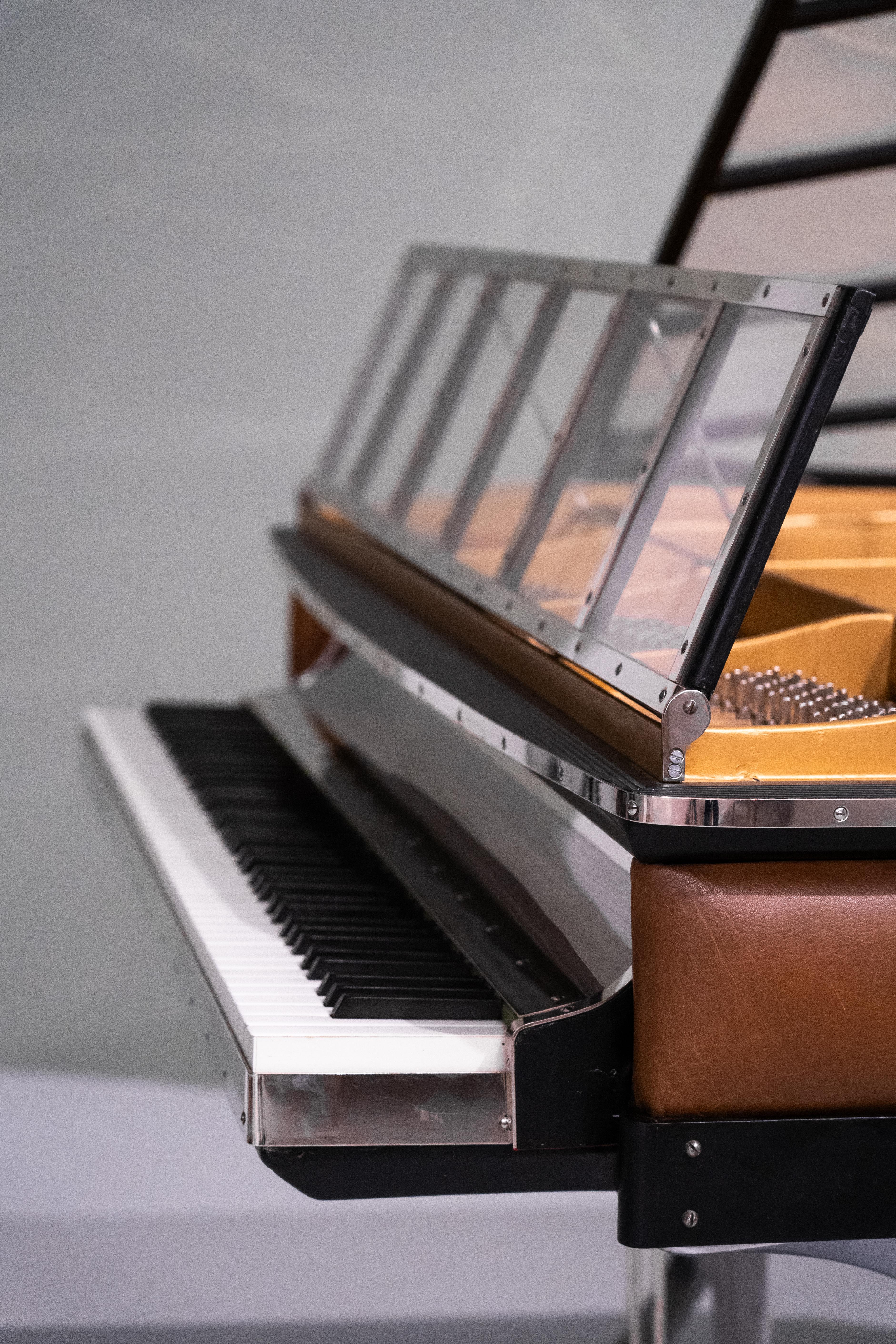 Cuir Modèle vintage de grand piano PH moderne et sculptural, milieu des années 1930, par Poul Henningsen en vente
