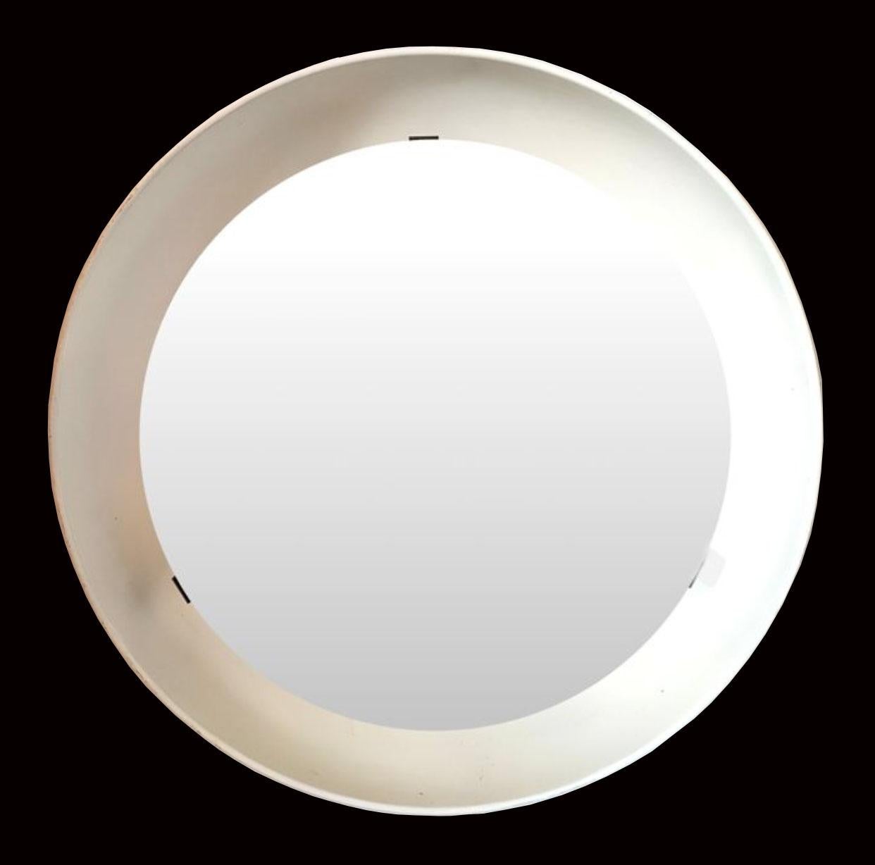 A very nice origibnal illuminated wall mirror by Danish master lighting designer, Poul Henningsen for Louis Poulsen, a great addition to any mid-century home, perfect for checking the make-up on the way out of the door!