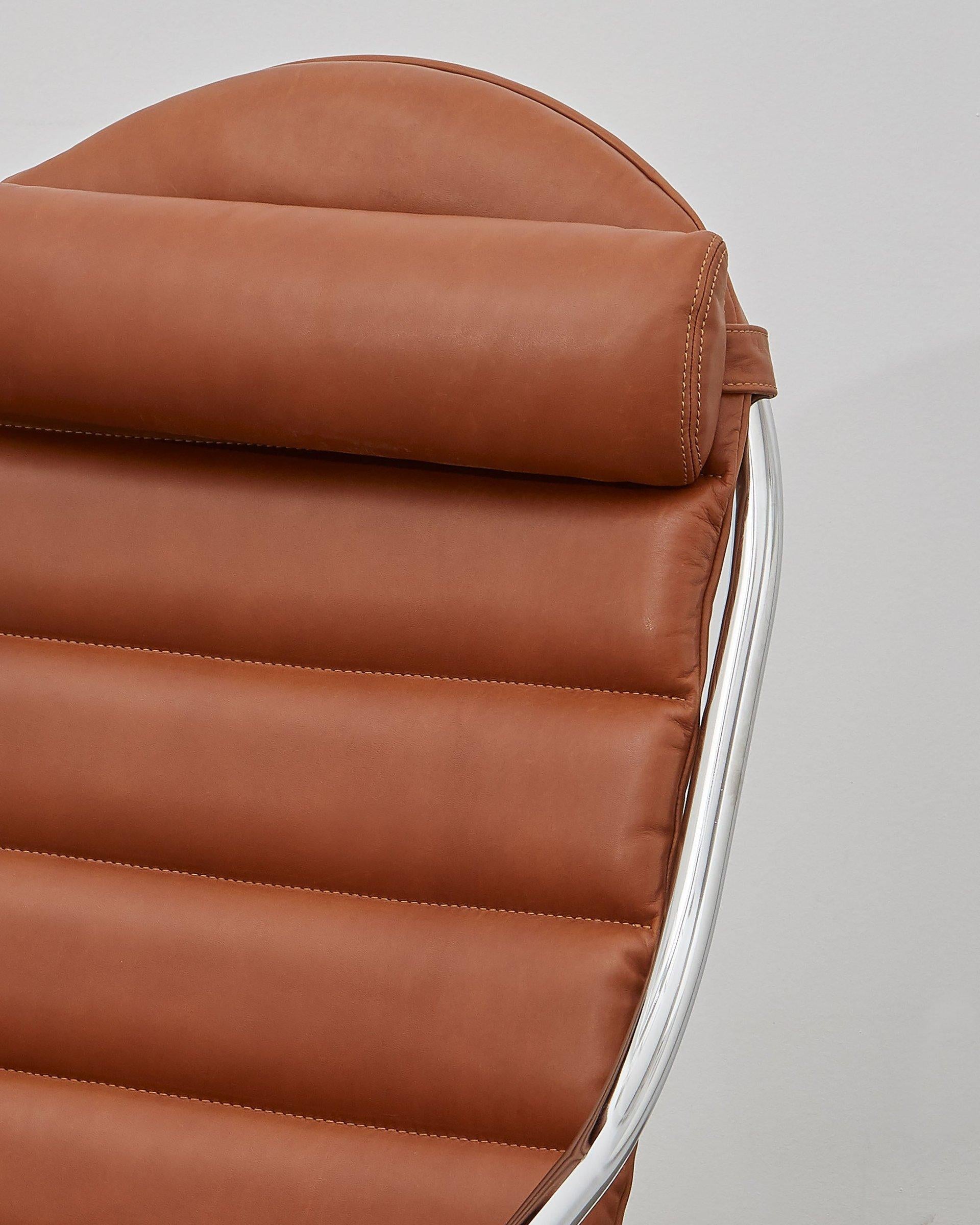 Bauhaus PH Lounge Chair, chrome, leather extreme walnut For Sale