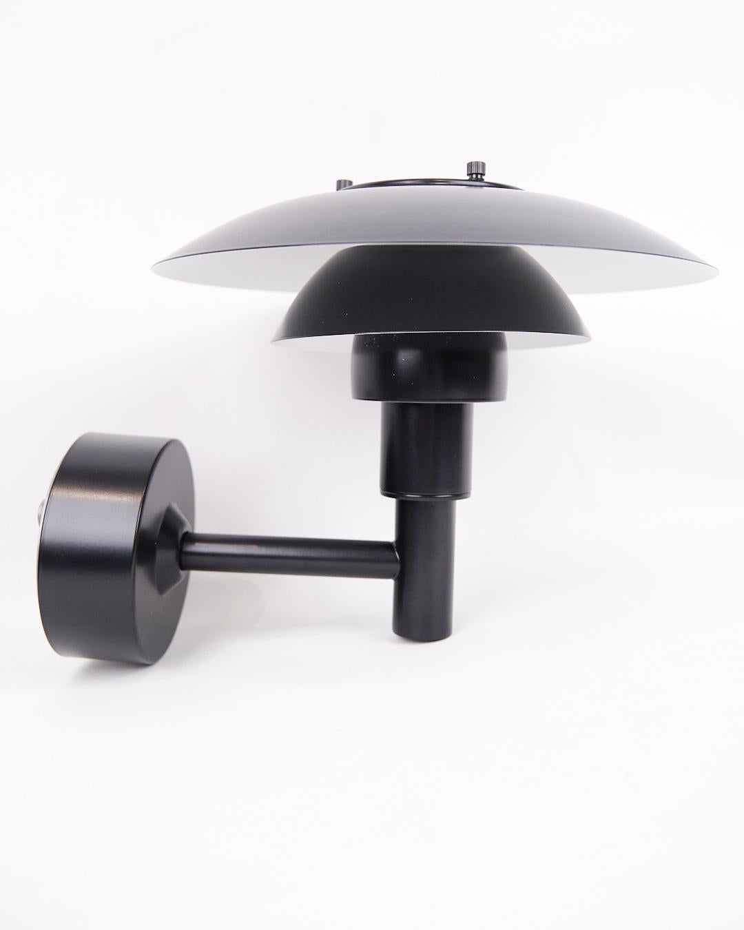 PH Outdoor Wall Lamp Model PH 3-2½ In V2 Black By Poul Henningsen In Good Condition For Sale In Lejre, DK