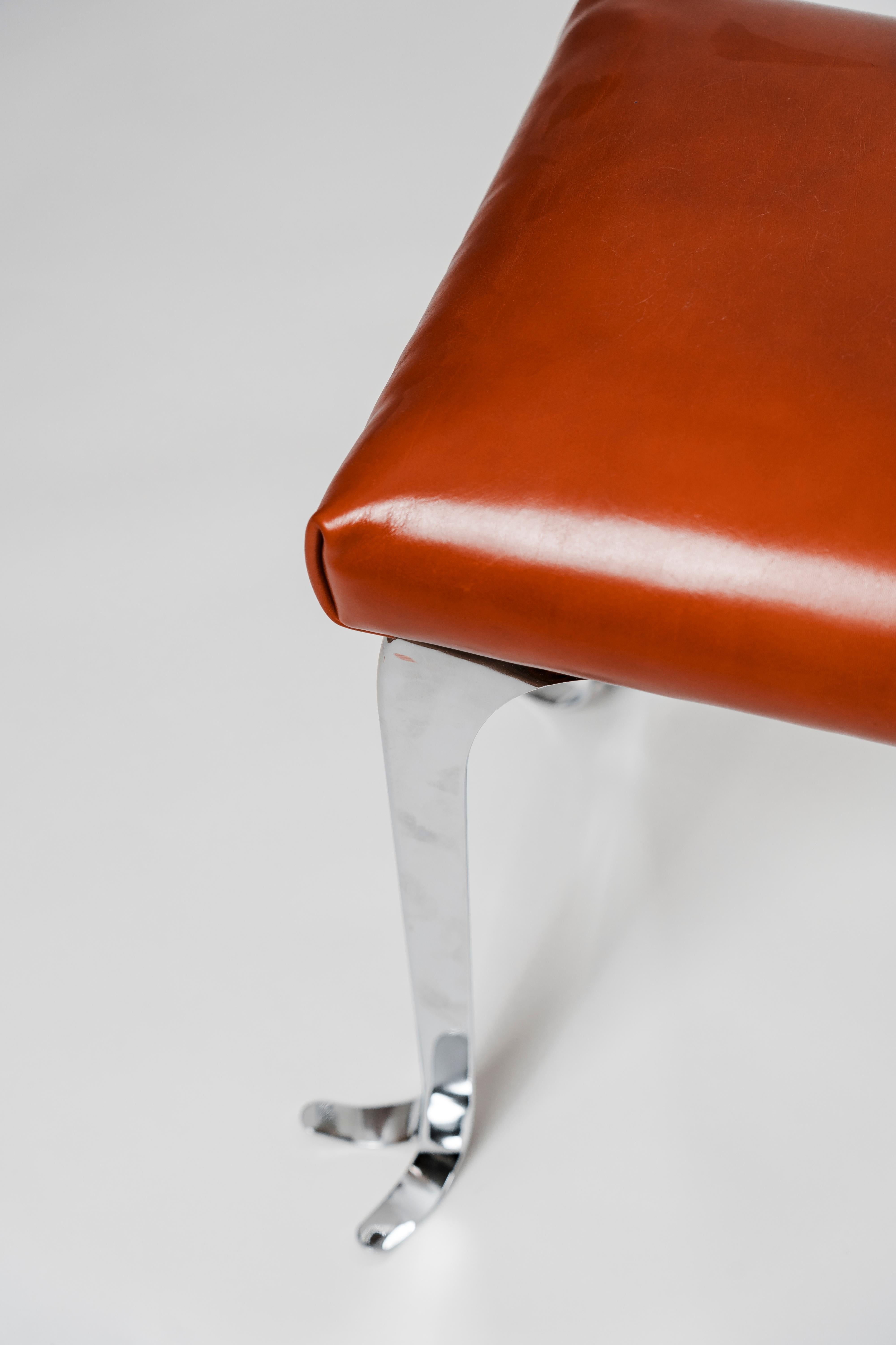 PH Piano Bench - chrome legs and leather seat in walnut color en venta 2