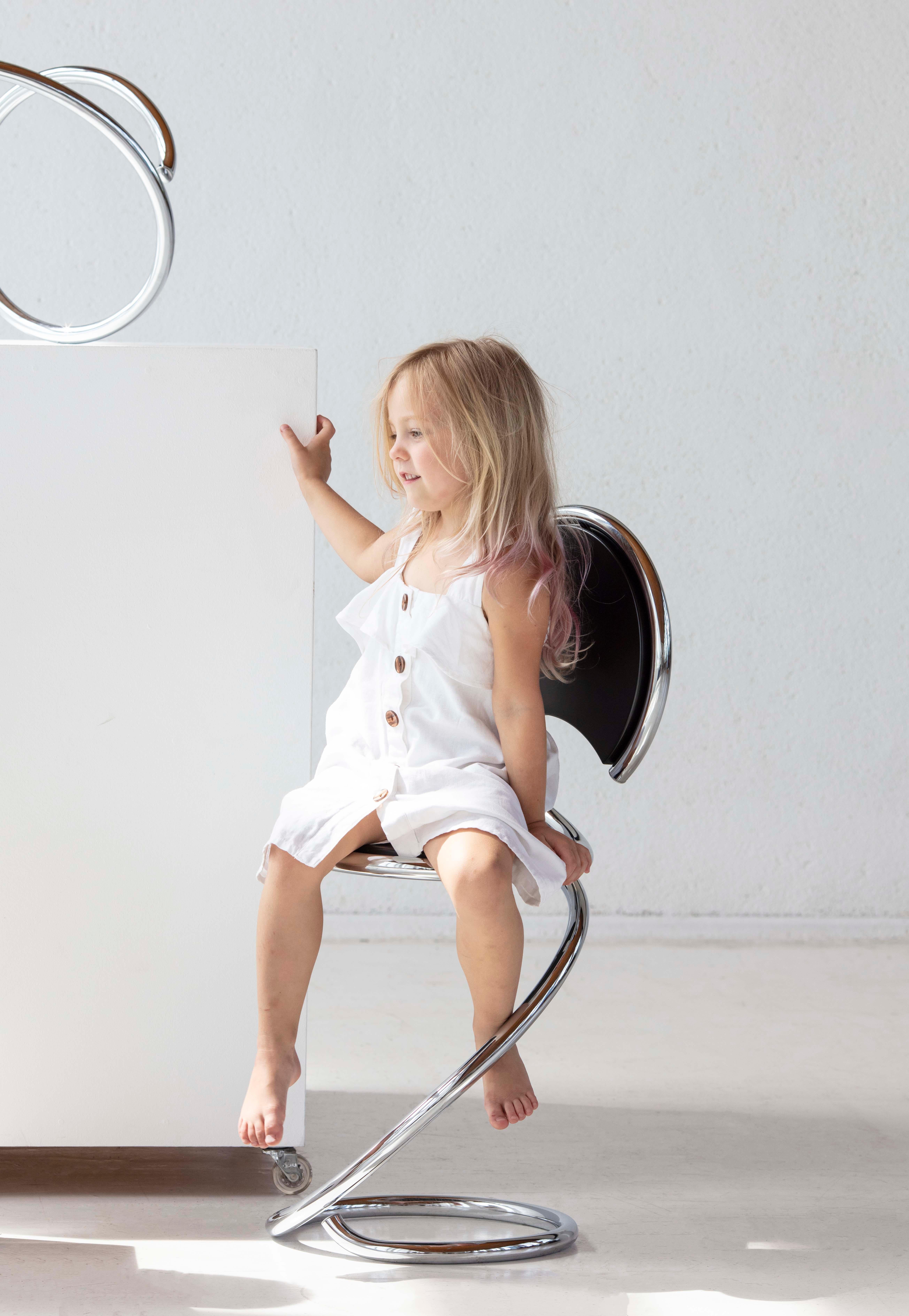 Bauhaus PH Snake Chair, chrome, black painted satin matt, wood seat/back, visible tubes For Sale