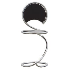 Silla PH Snake, cromada, pintada de negro satinado mate, asiento/respaldo de madera, tubos visibles