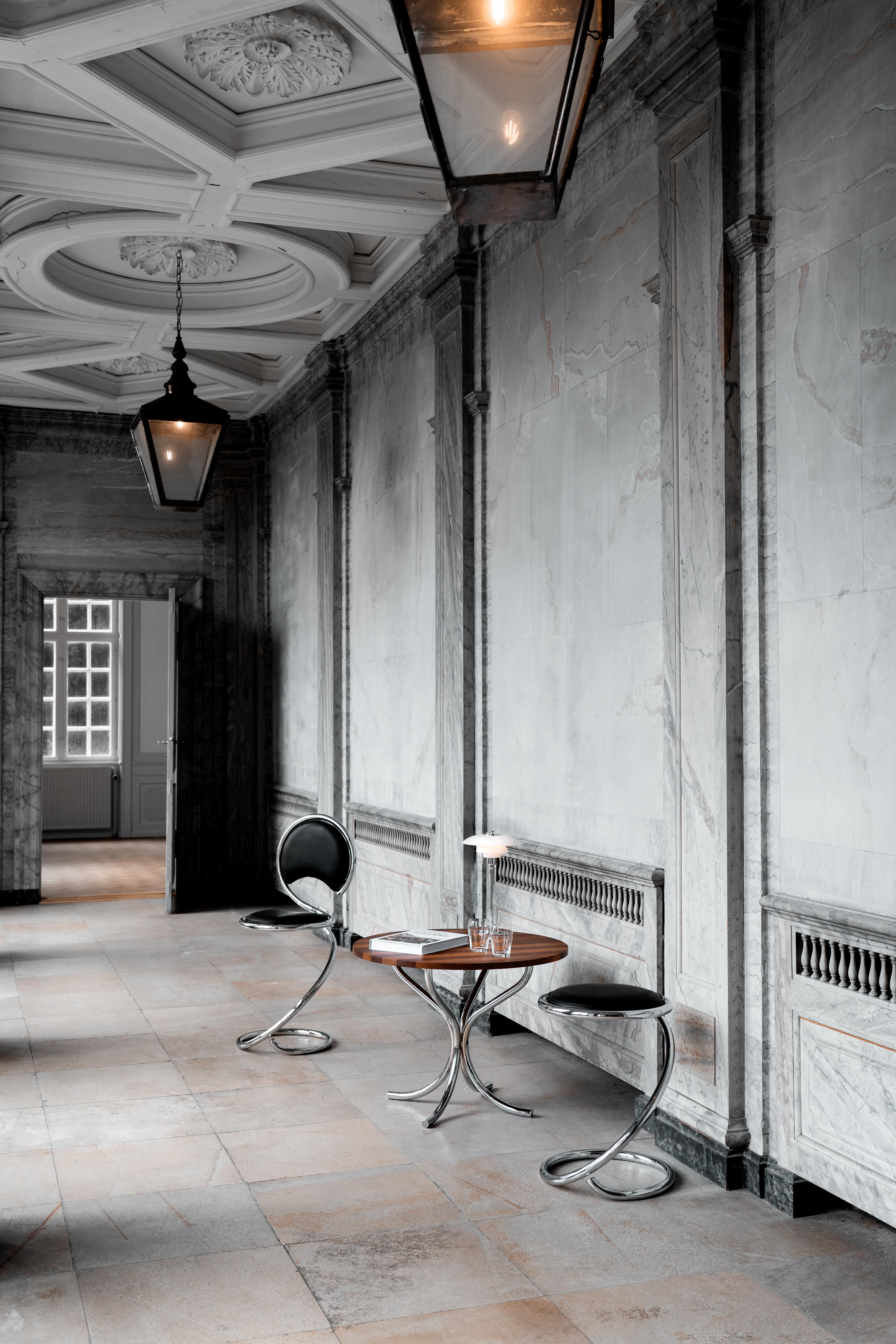 PH Schlangenstuhl, Chrom, Leder extrem schwarz, Lederpolsterung, Sichtbare Röhren (21. Jahrhundert und zeitgenössisch) im Angebot