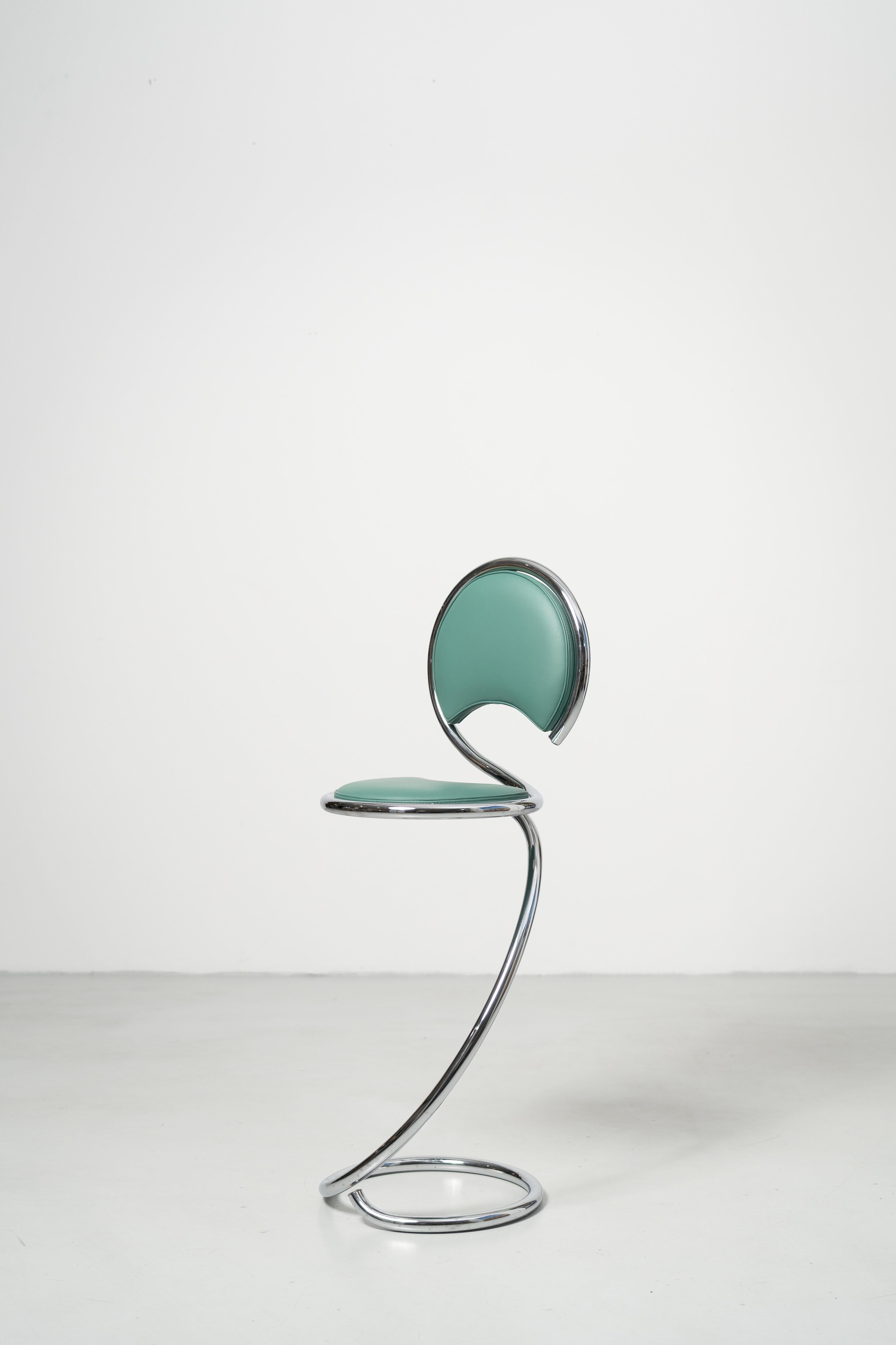 PH Snake Chair Counter - Chromstahlrohr Weißes Lederpolster Barhöhe (21. Jahrhundert und zeitgenössisch) im Angebot