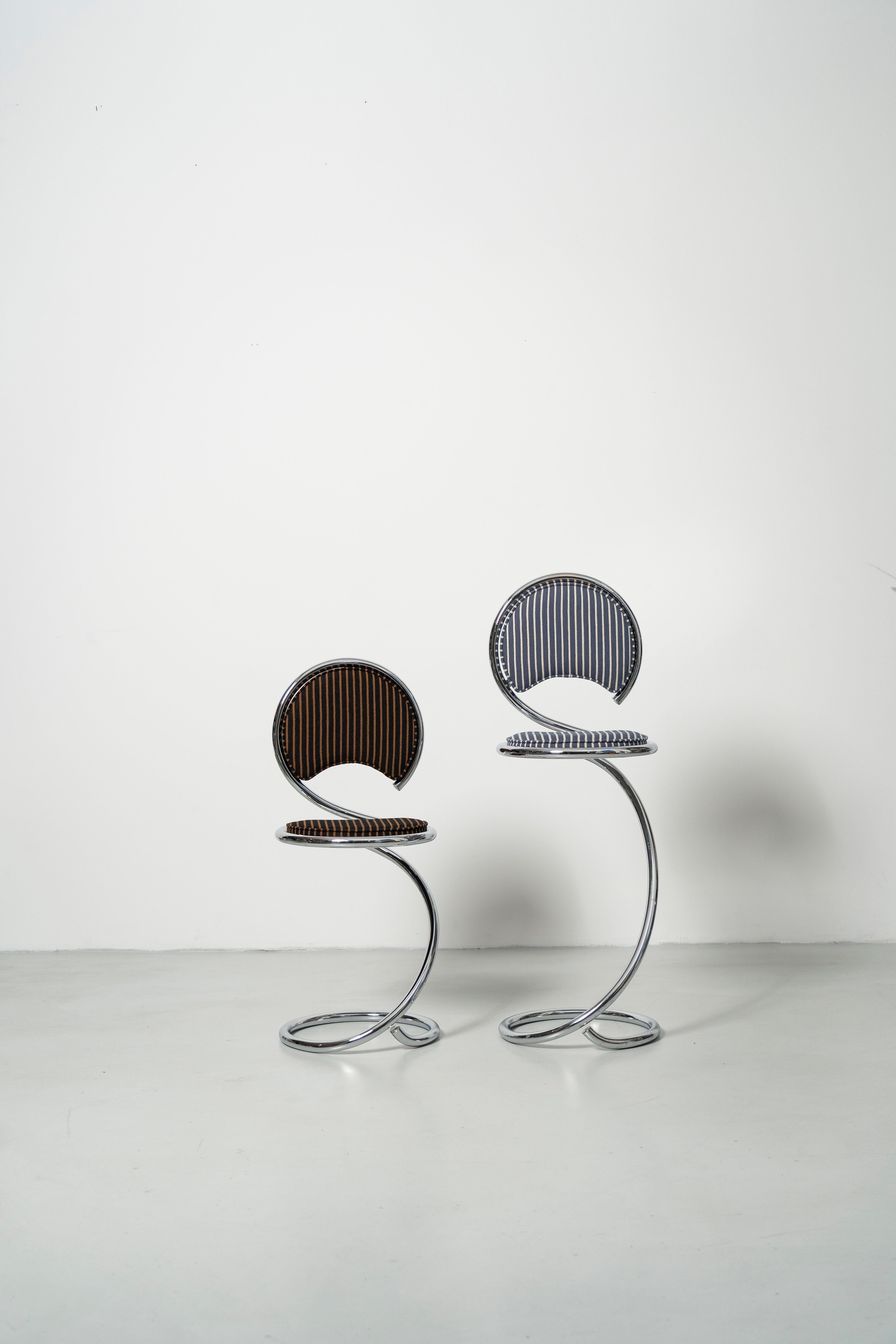 PH Snake Chair Counter - Chromstahlrohr Weißes Lederpolster Barhöhe im Angebot 1