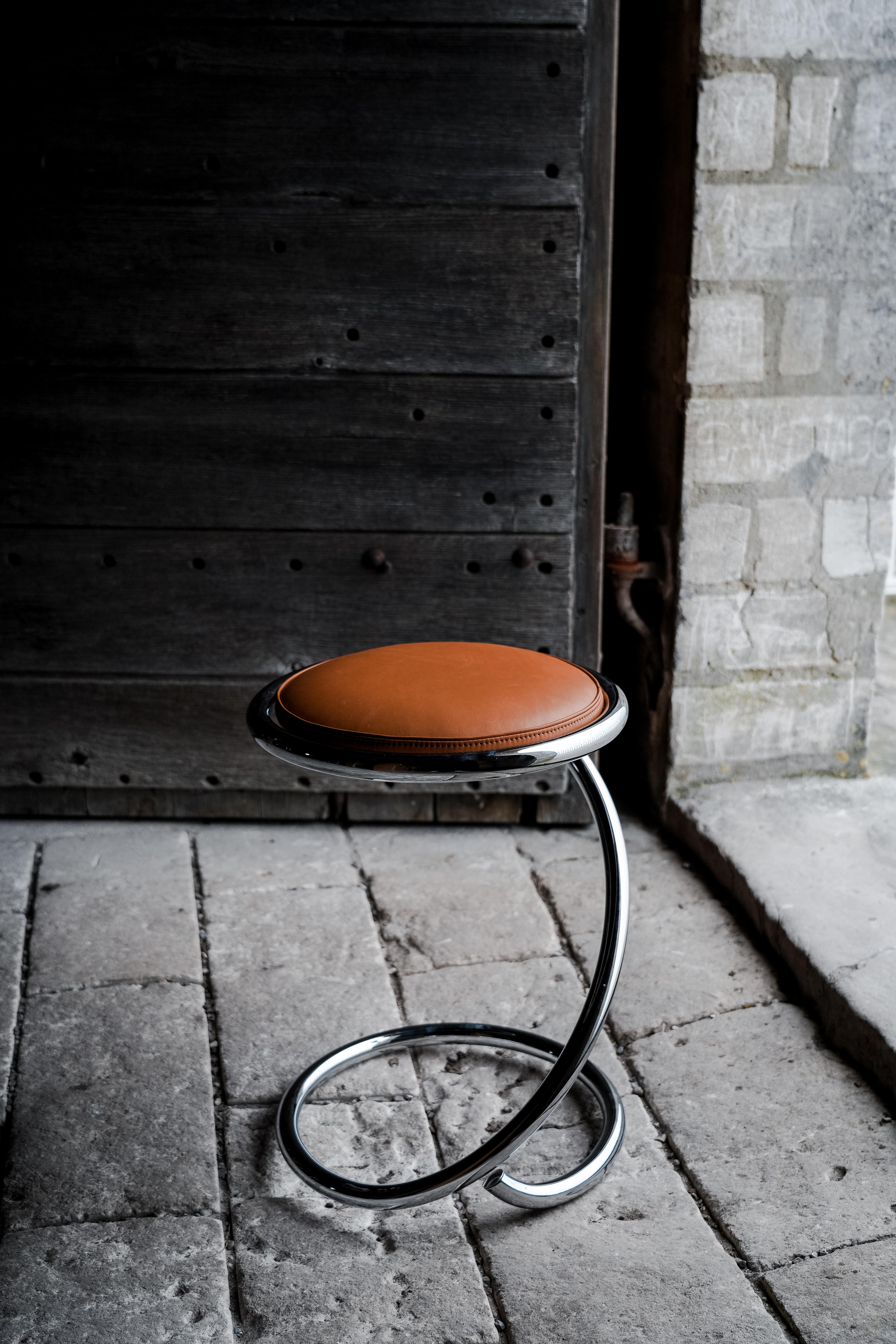 PH Schlangenhocker, Chrom, Leder Extreme Walnussholz, Lederpolsterung, Sichtbarer Rohr im Angebot 2